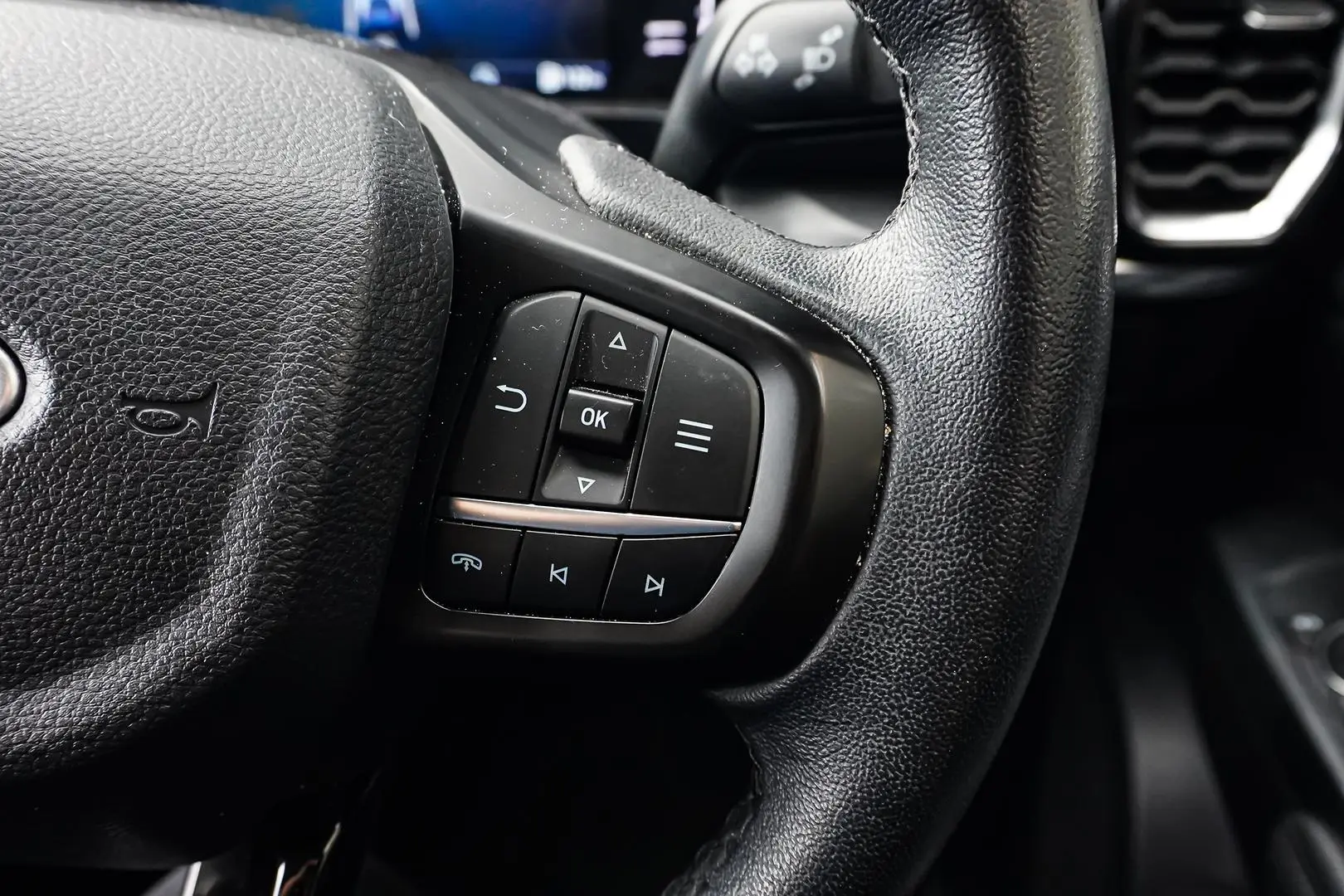 2023 Ford Everest Gallery Image 23