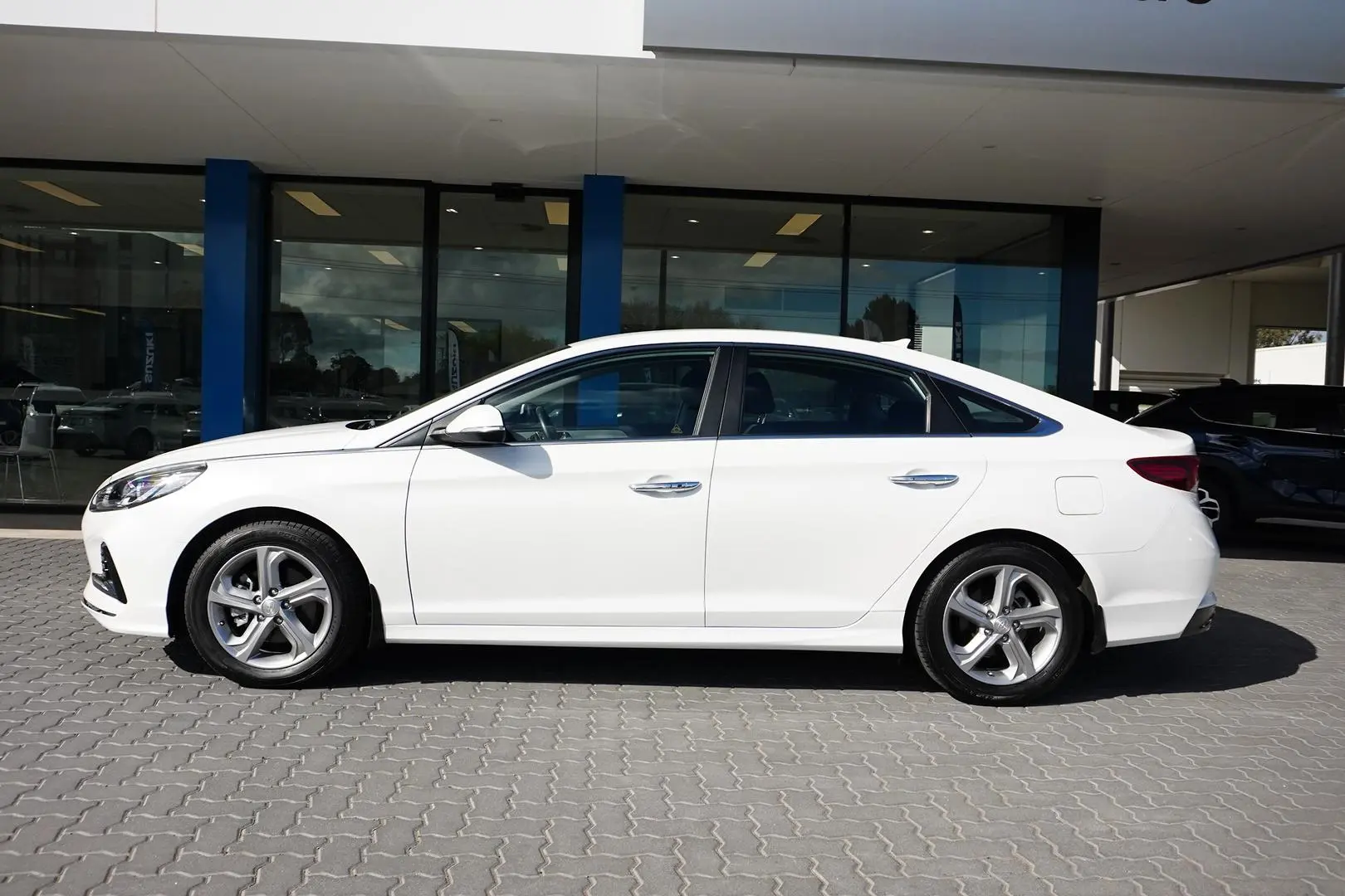 2018 Hyundai Sonata Gallery Image 4