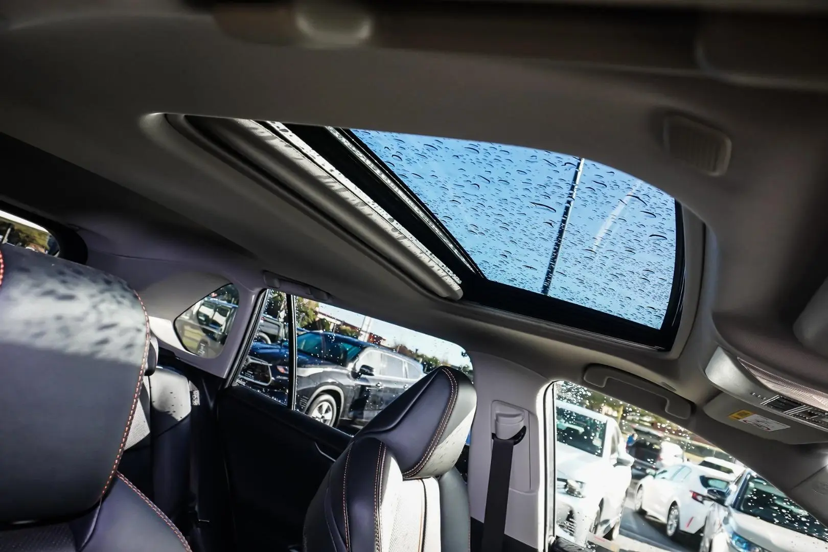 2023 Toyota RAV4 Gallery Image 7