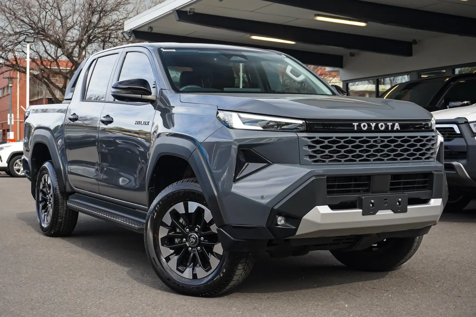 2025 Toyota Hilux Gallery Image 2