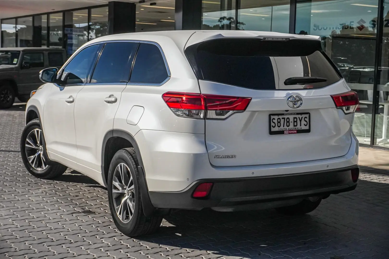 2018 Toyota Kluger Gallery Image 3