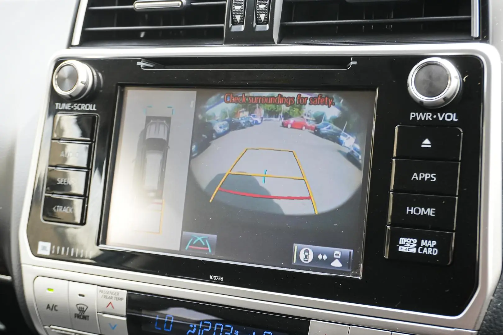 2017 Toyota Landcruiser Prado Gallery Image 21