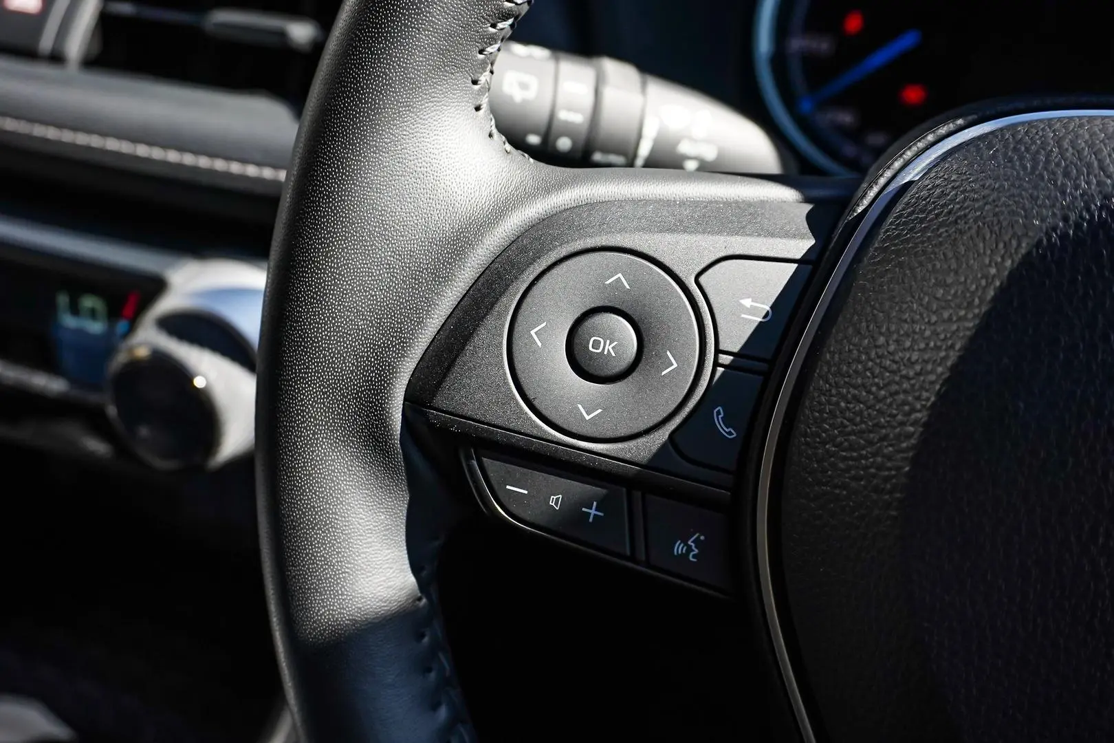 2024 Toyota RAV4 Gallery Image 18