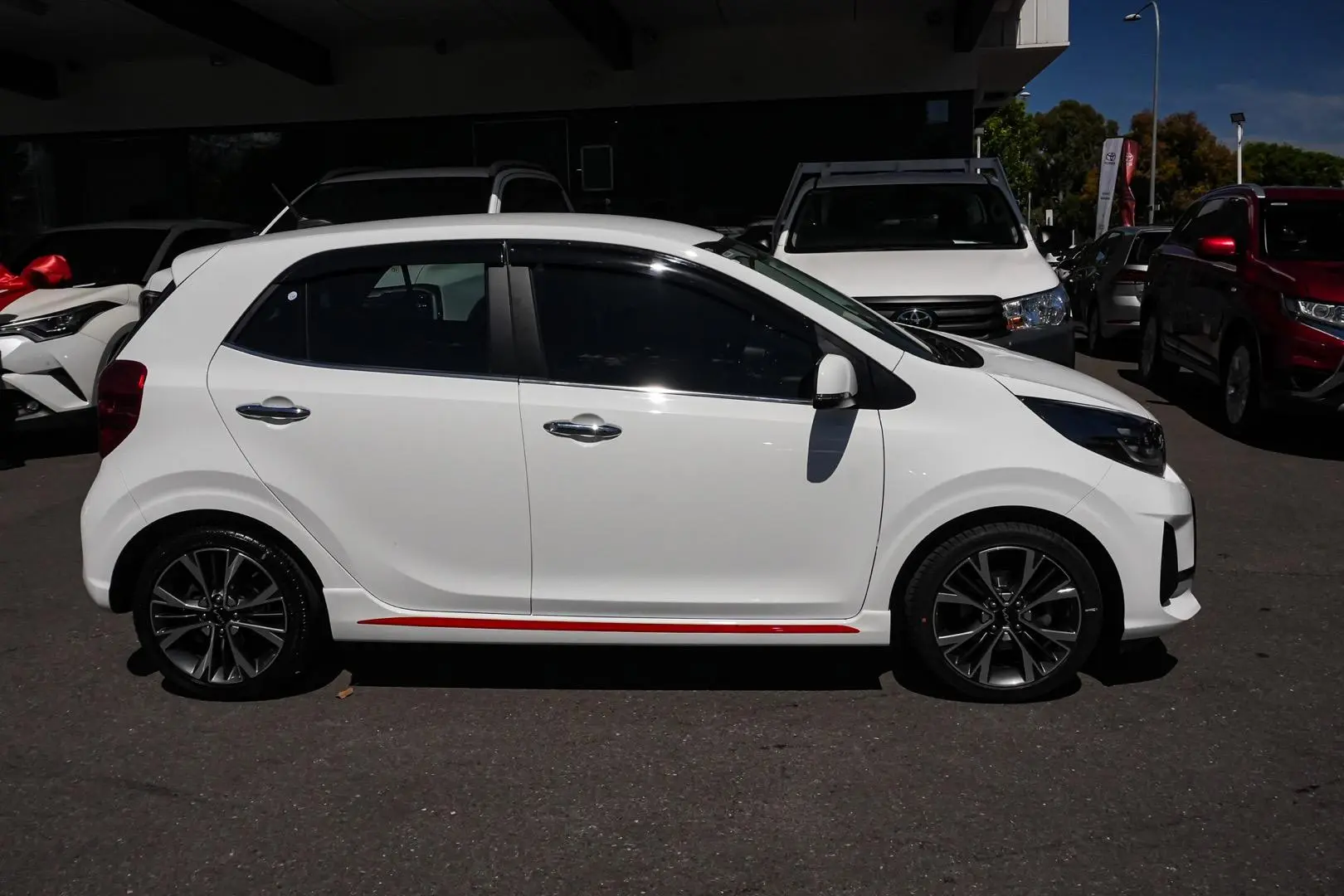 2022 Kia Picanto Gallery Image 4