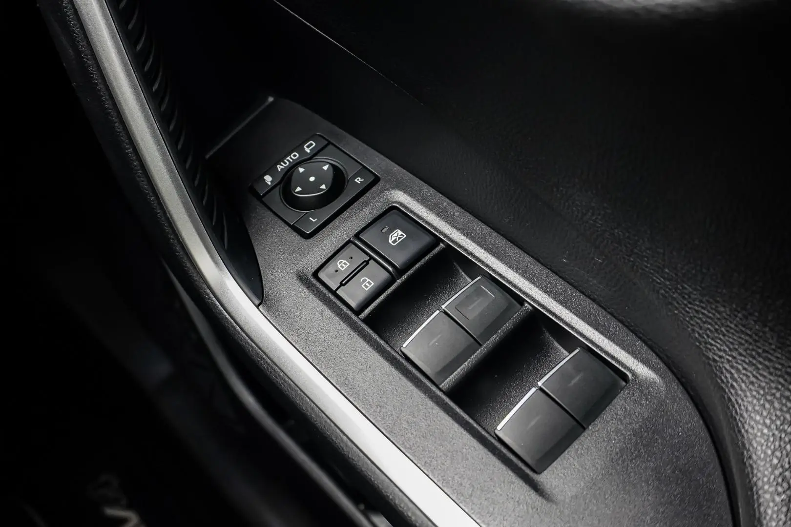 2024 Toyota RAV4 Gallery Image 22