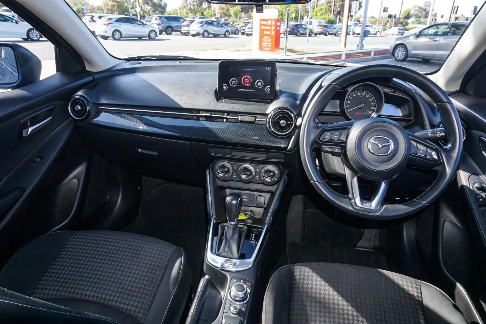 2018 Mazda 2 Image 8