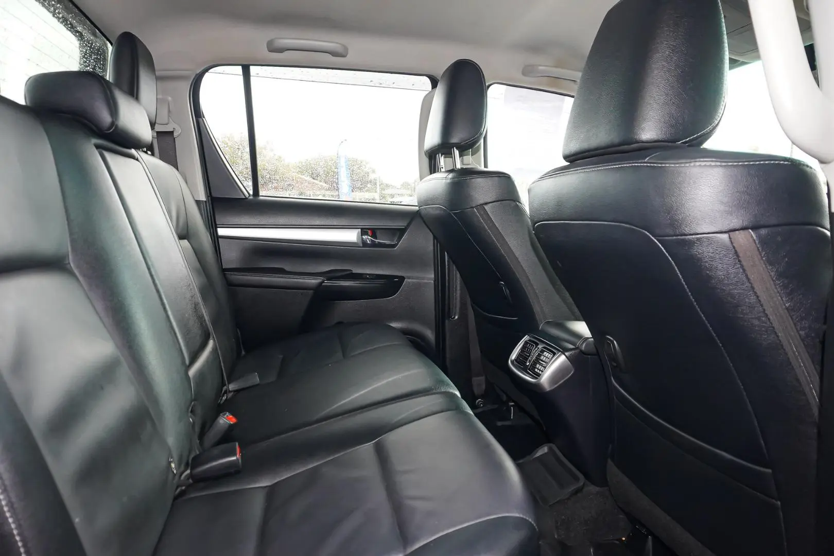 2021 Toyota Hilux Gallery Image 8