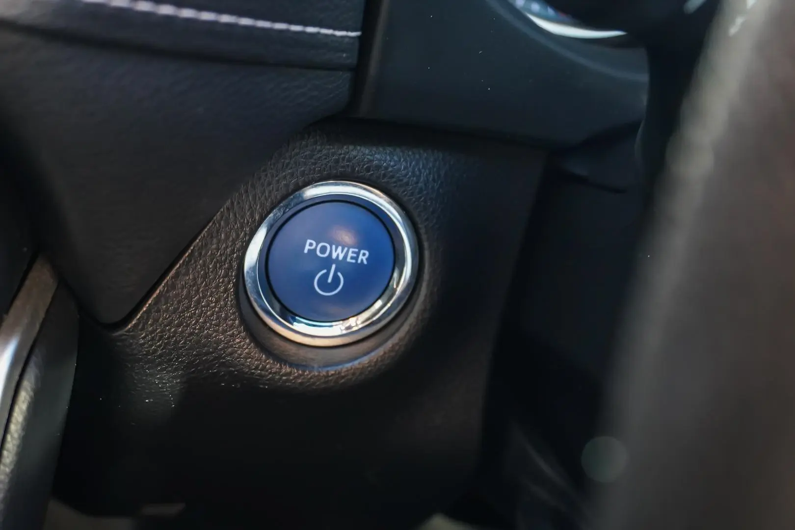 2020 Toyota RAV4 Gallery Image 25