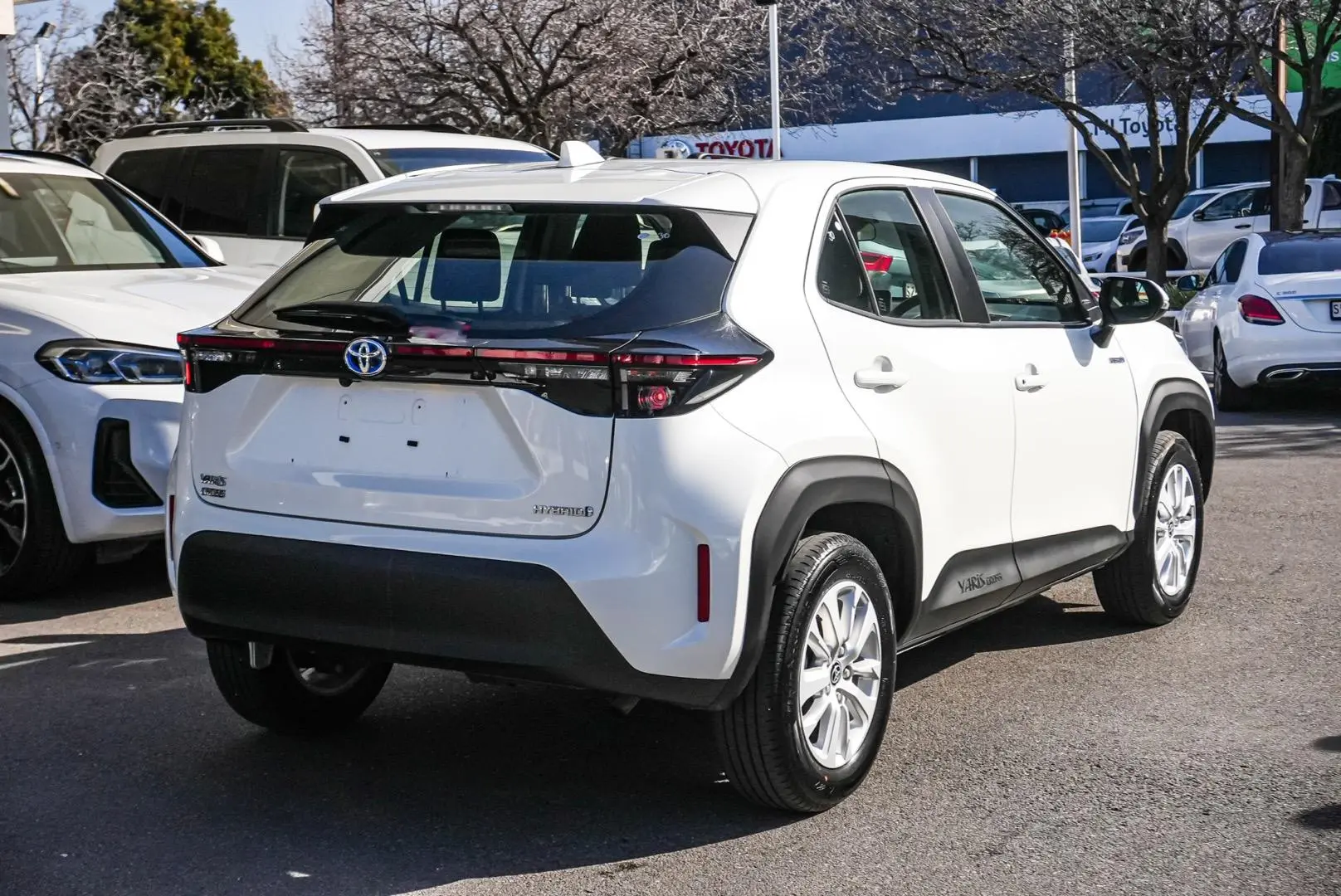 2022 Toyota Yaris Cross Gallery Image 2