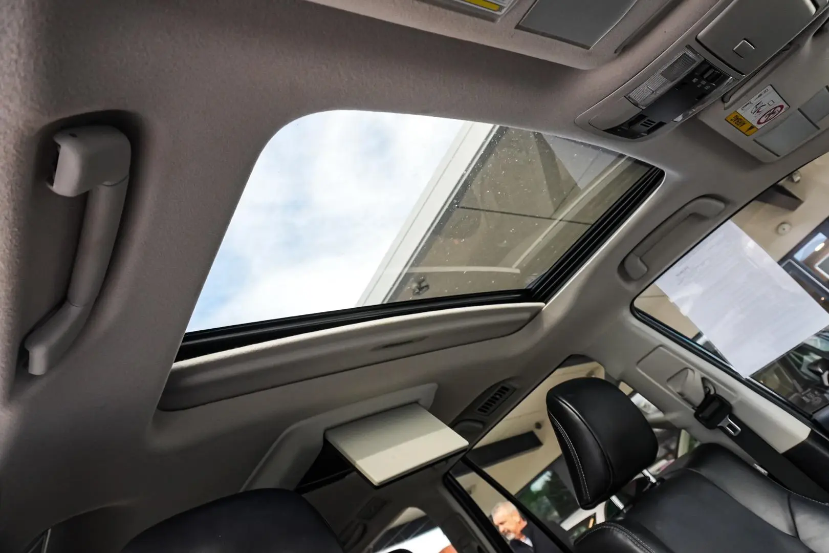 2021 Toyota Landcruiser Prado Gallery Image 21