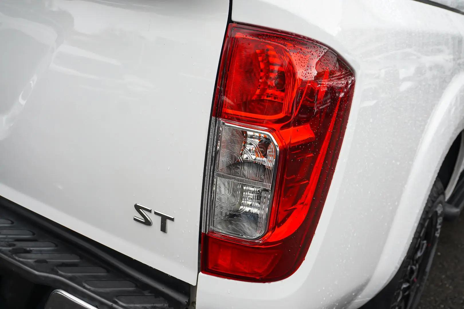 2019 Nissan Navara Gallery Image 13