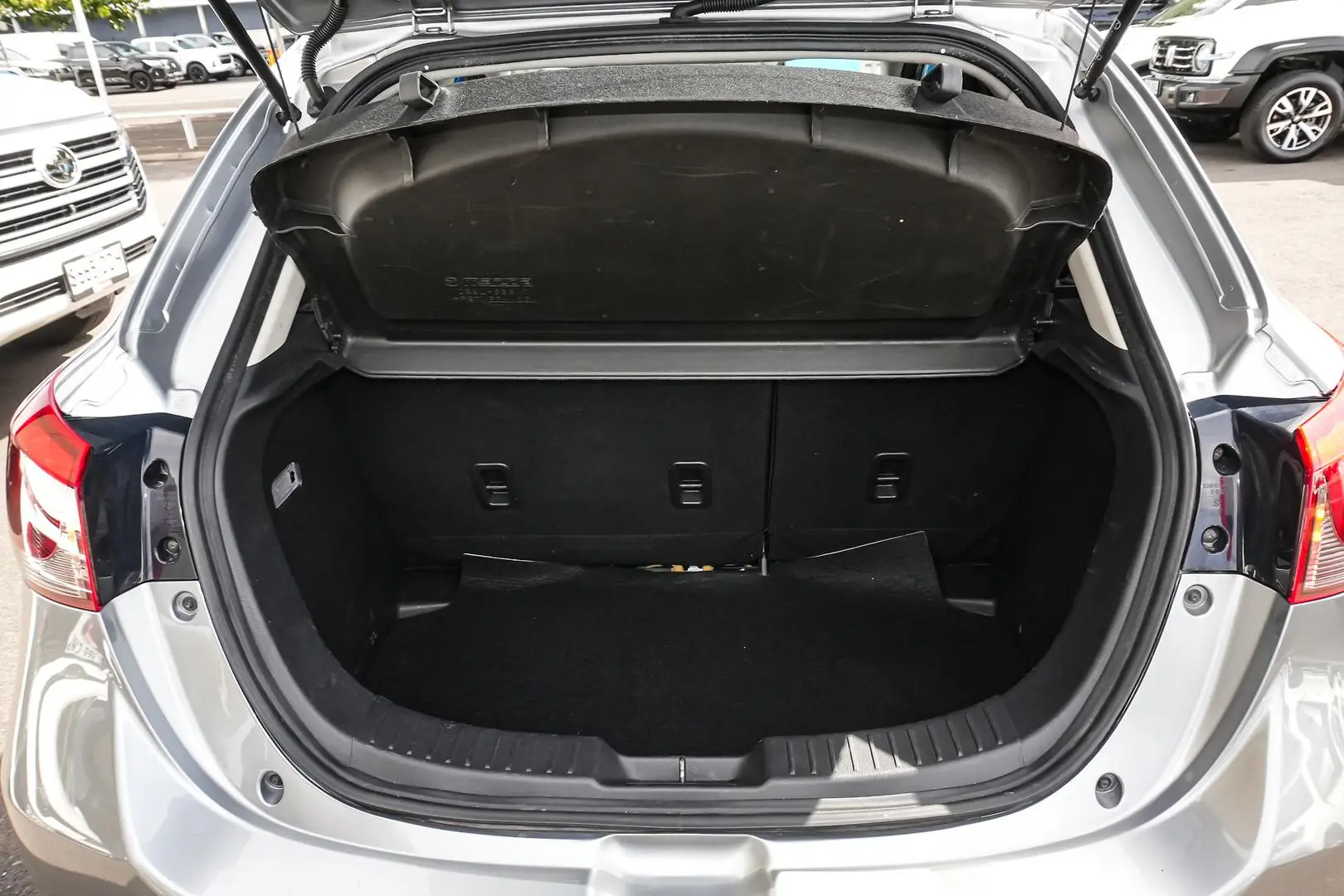 2016 Mazda 2 Gallery Image 14