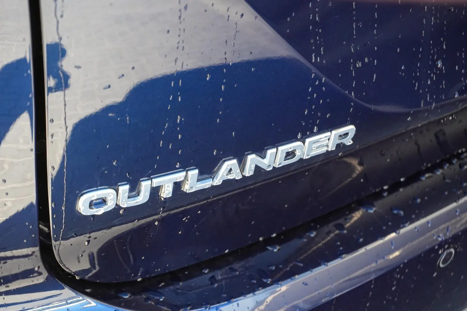 2022 Mitsubishi Outlander Gallery Image 9