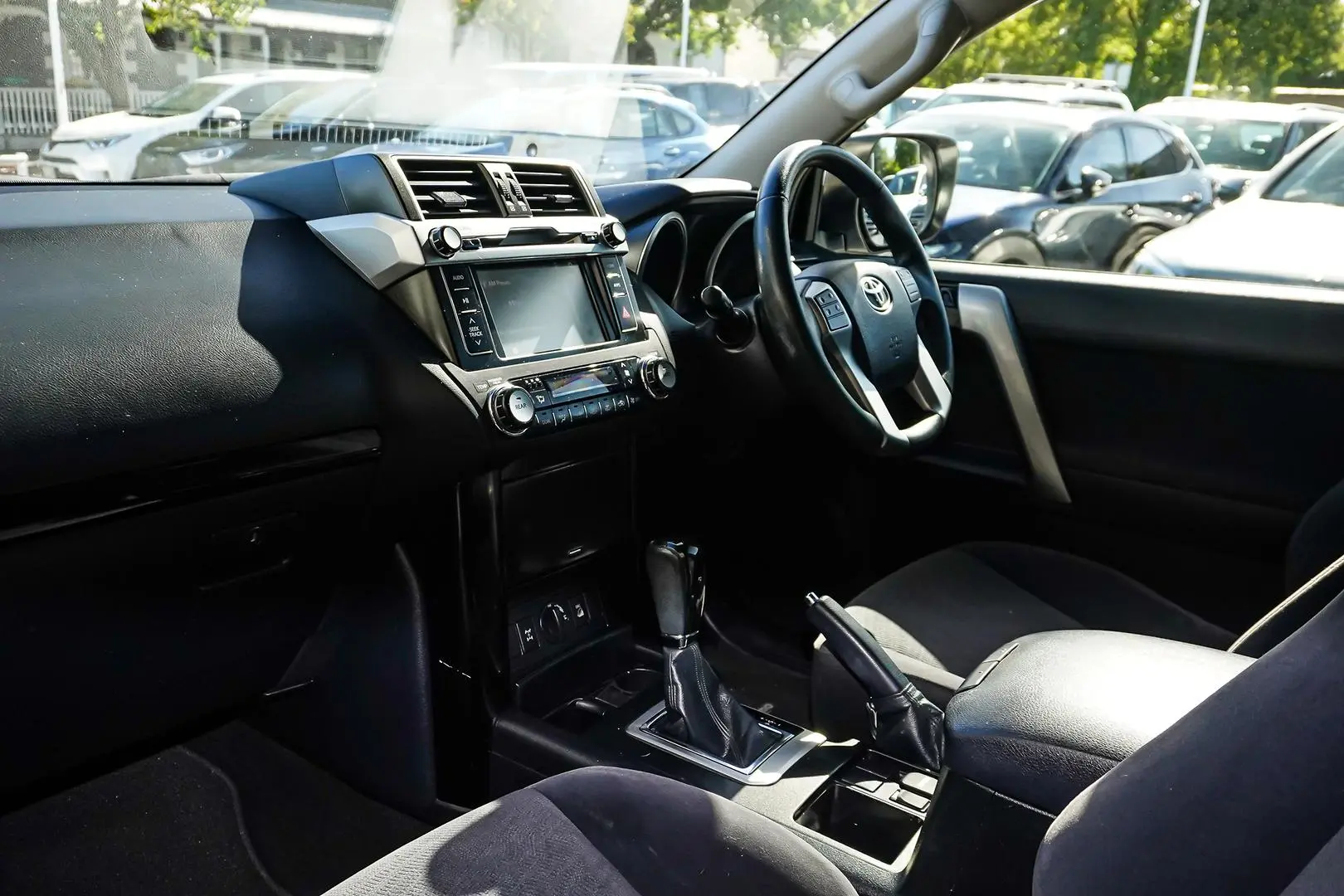 2015 Toyota Landcruiser Prado Gallery Image 10