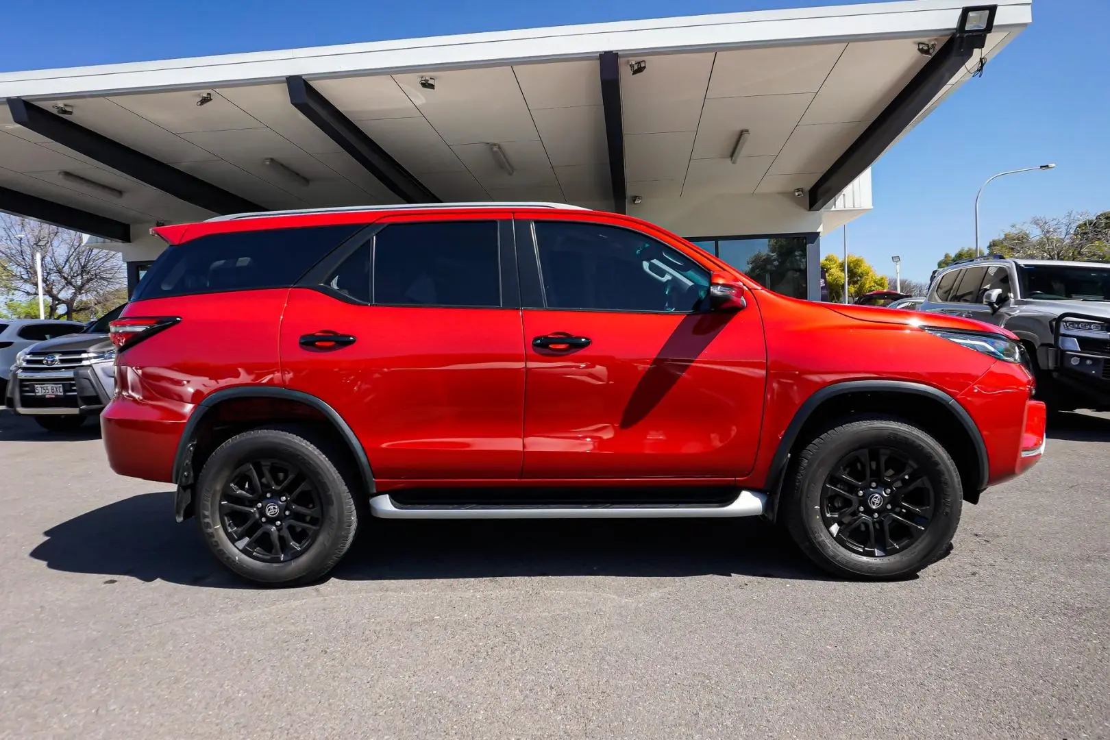2021 Toyota Fortuner Gallery Image 4