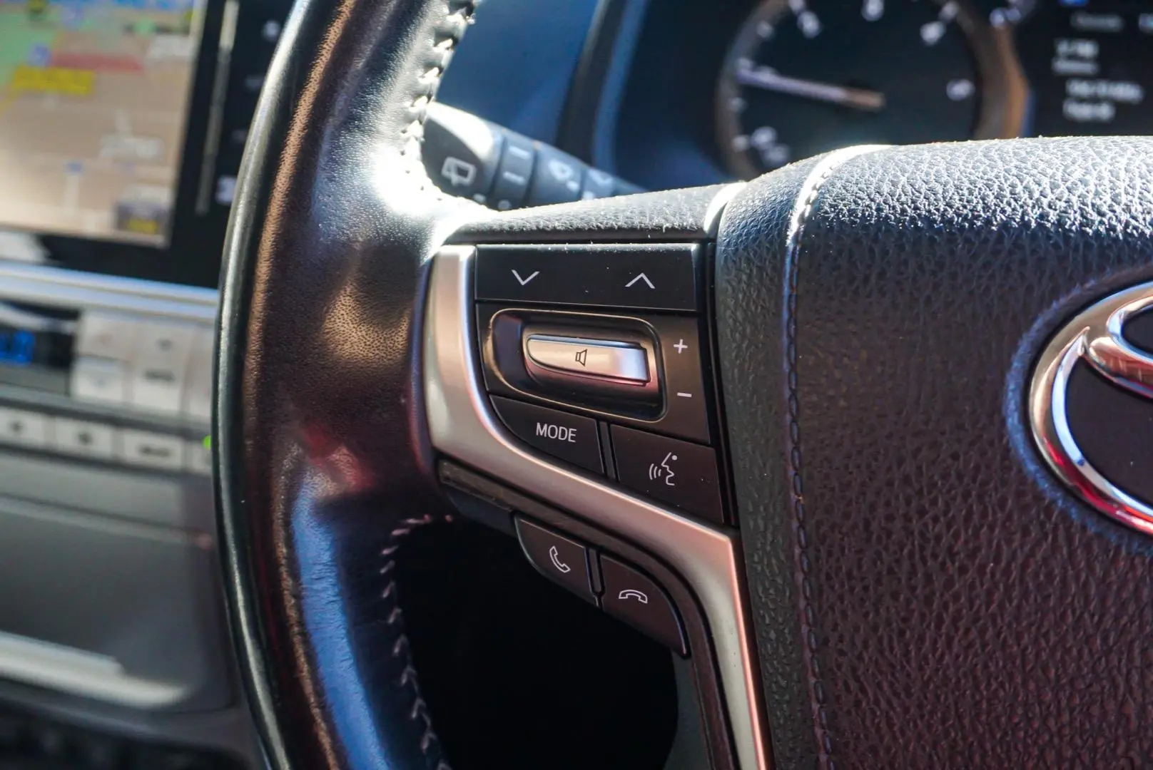 2019 Toyota Landcruiser Prado Gallery Image 20