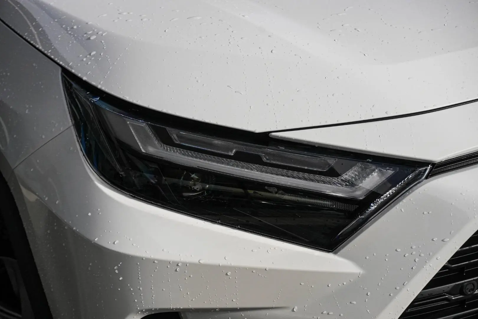 2024 Toyota RAV4 Gallery Image 12