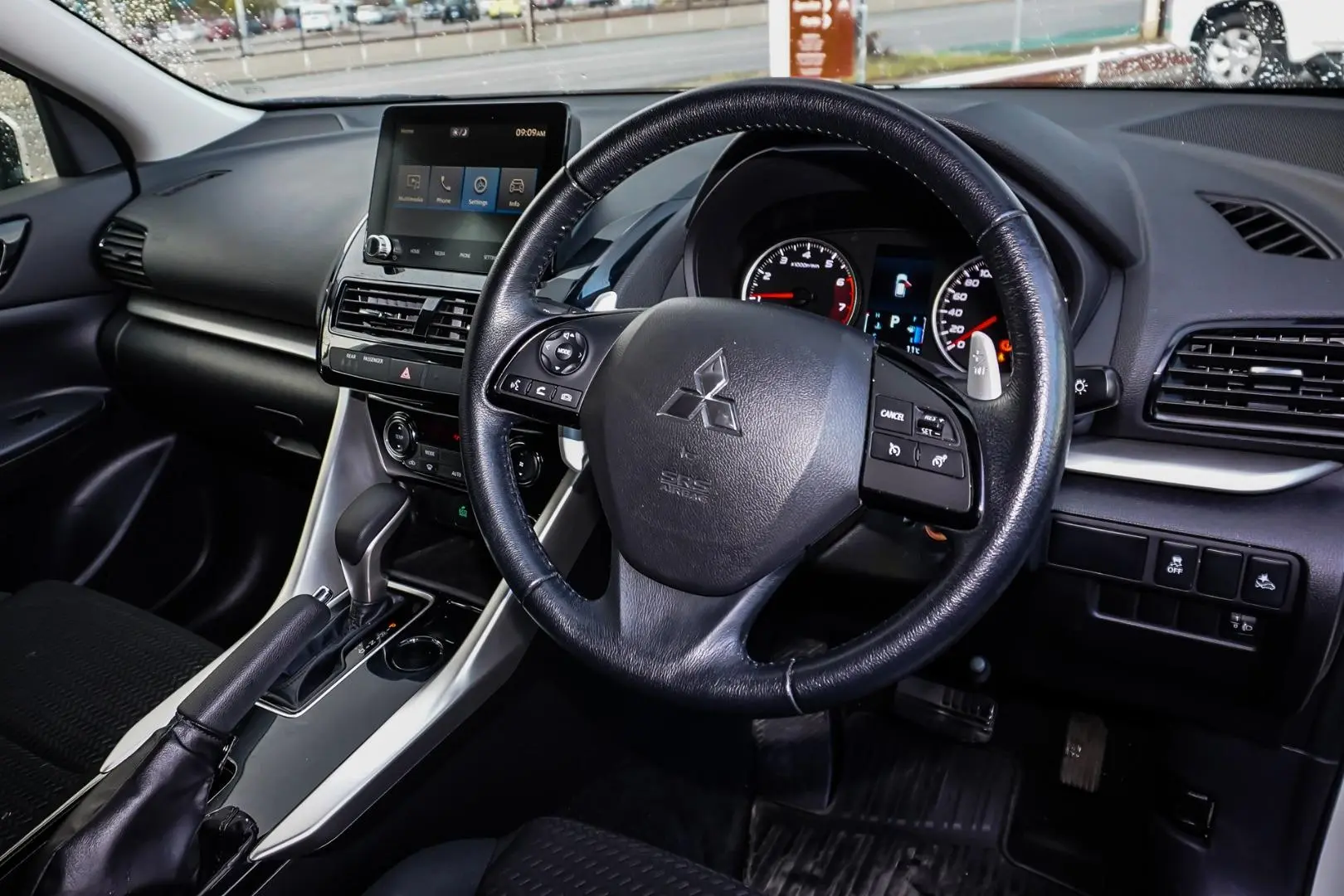 2021 Mitsubishi Eclipse Cross Gallery Image 7