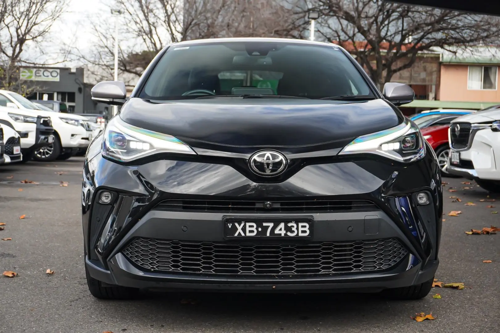 2019 Toyota C-HR Gallery Image 5