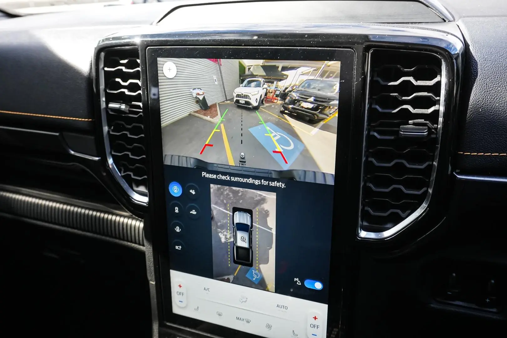 2024 Ford Ranger Gallery Image 21