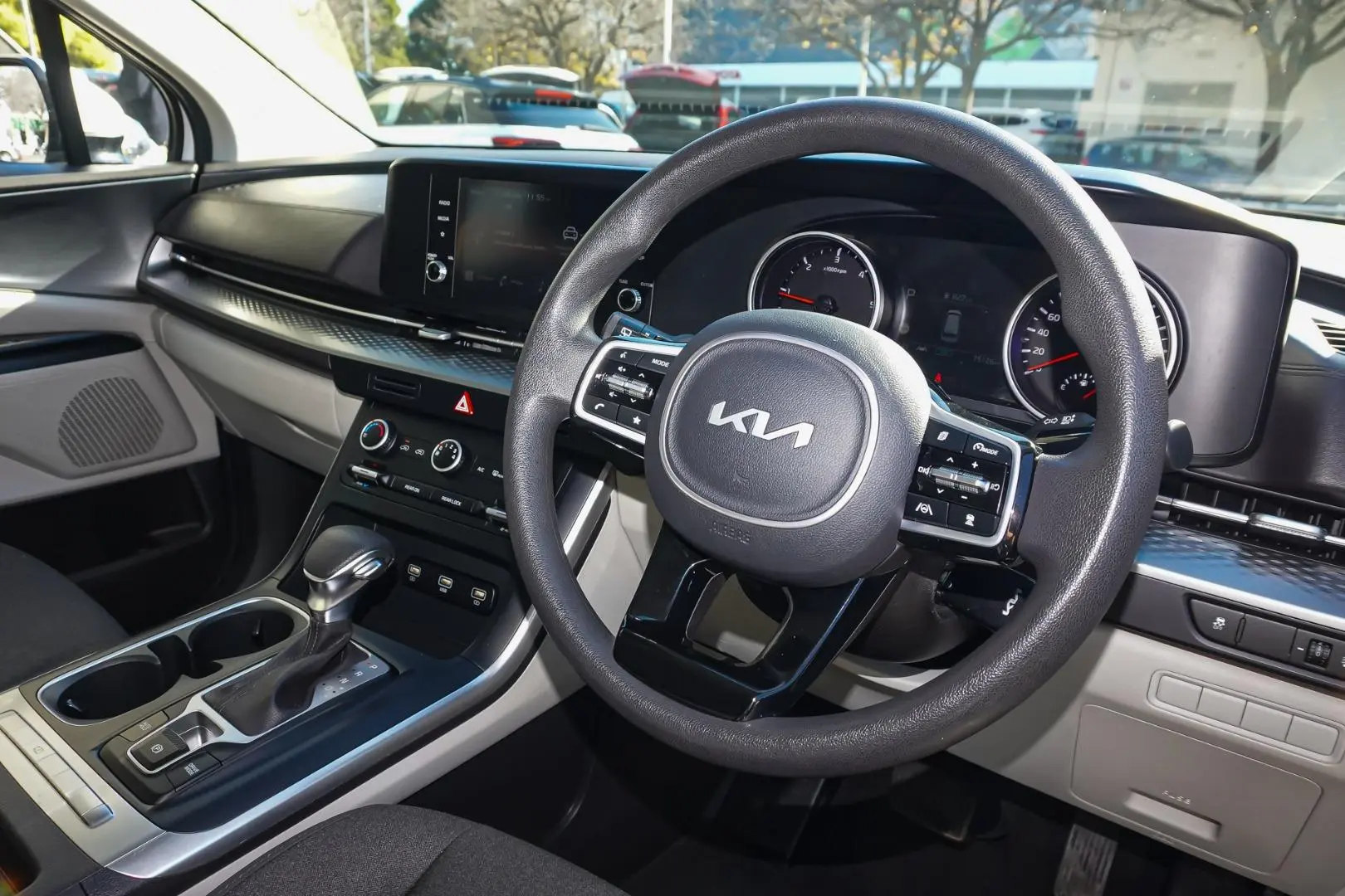 2022 Kia Carnival Gallery Image 7