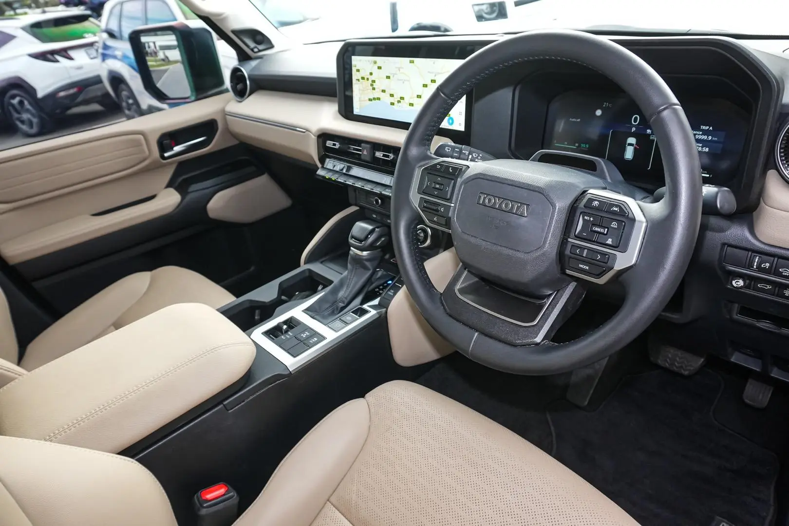 2025 Toyota Landcruiser Prado Gallery Image 7