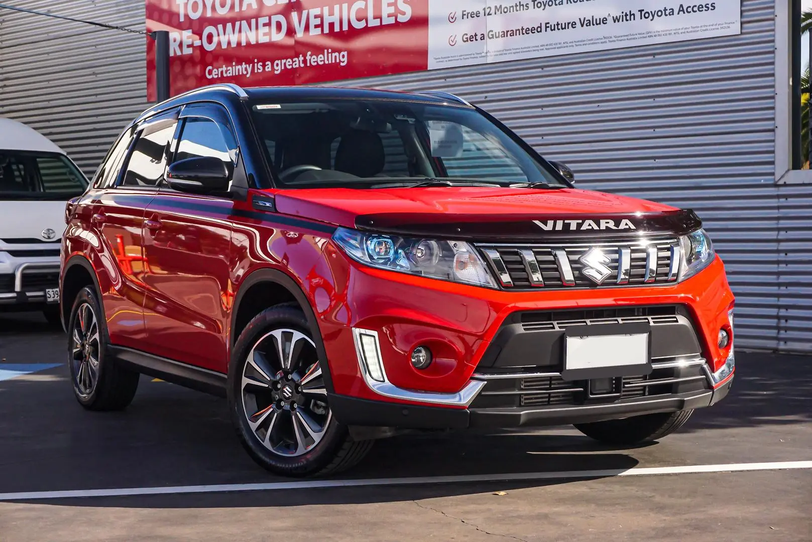 2023 Suzuki Vitara Image 1