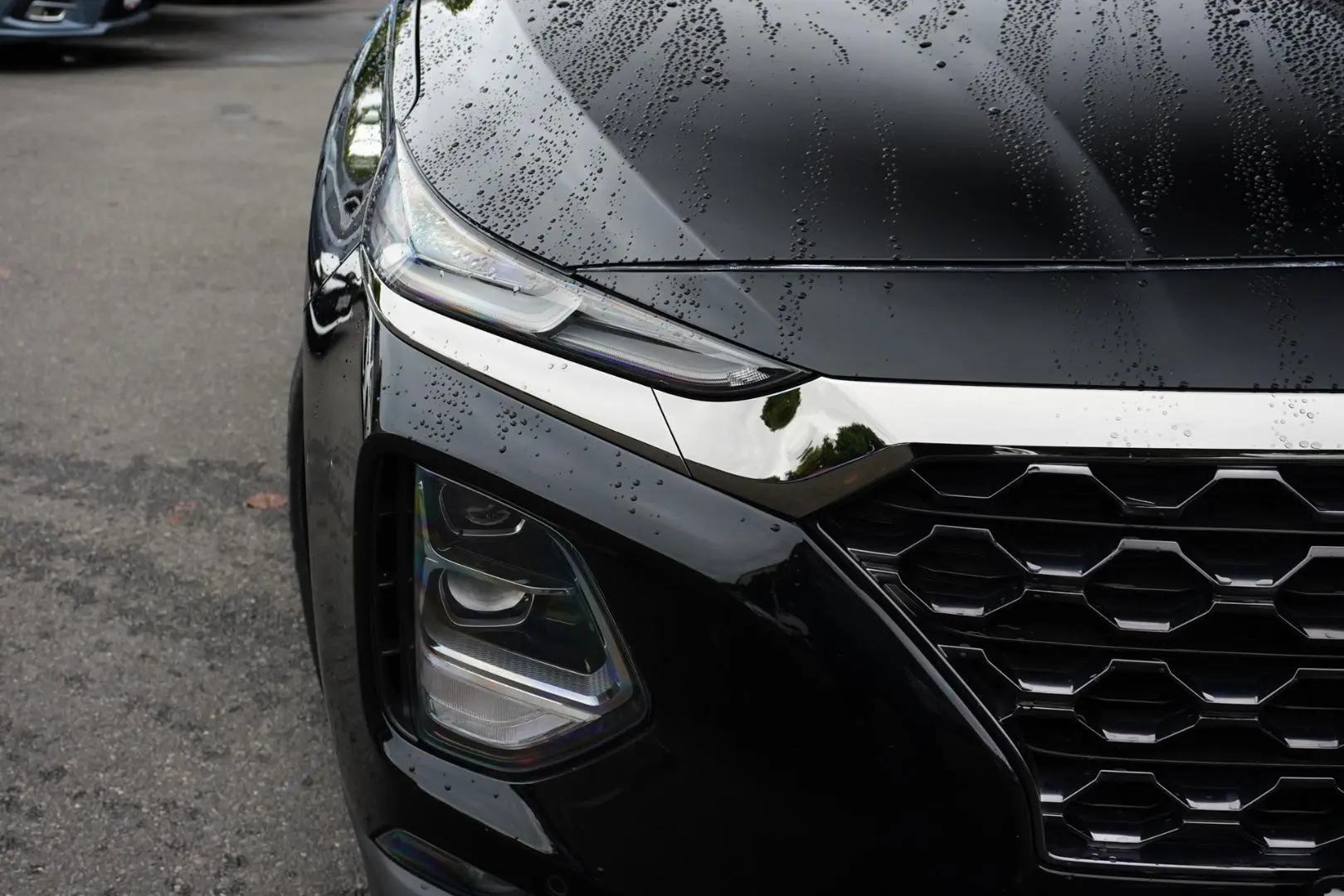 2018 Hyundai Santa Fe Gallery Image 12