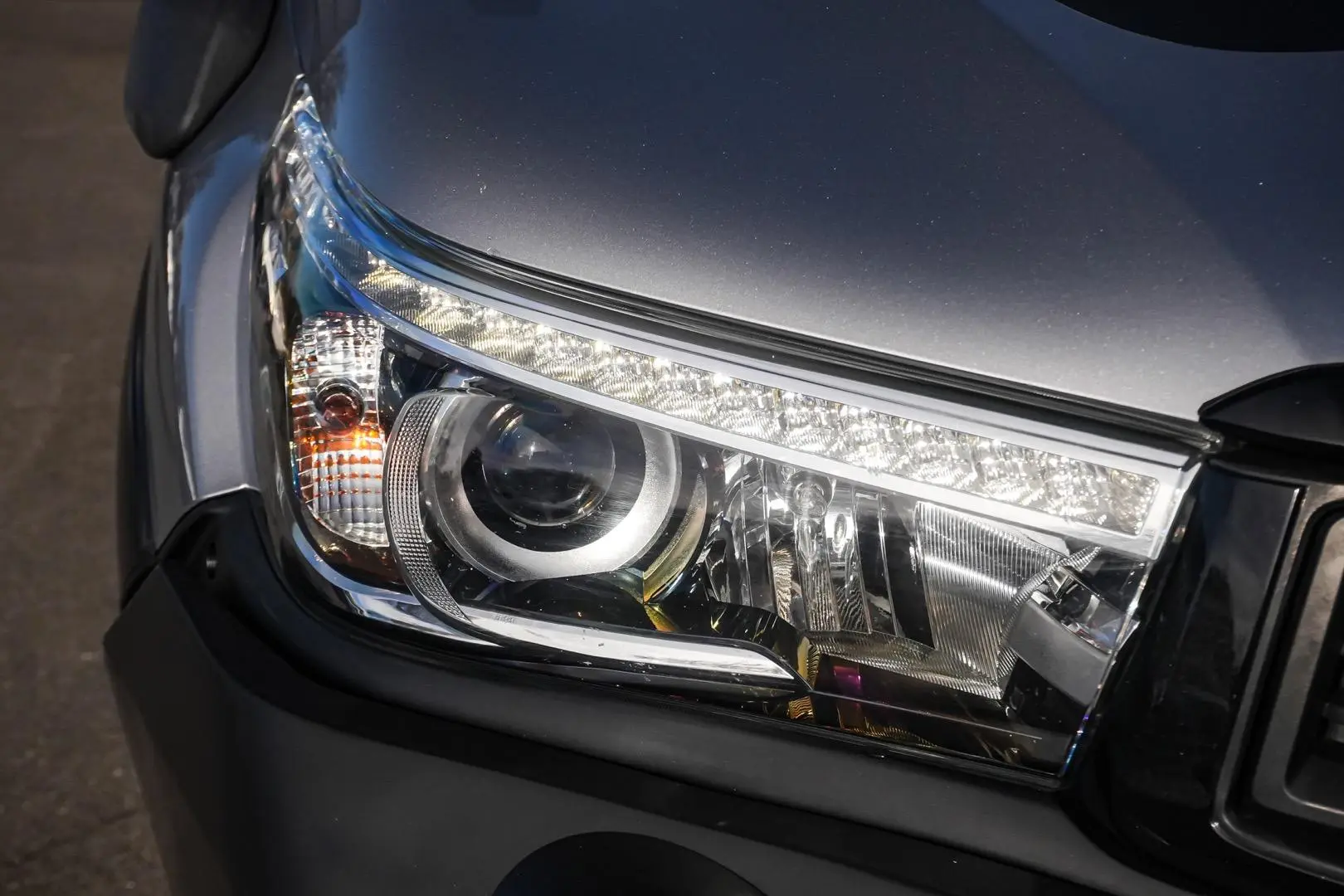 2019 Toyota Hilux Gallery Image 12