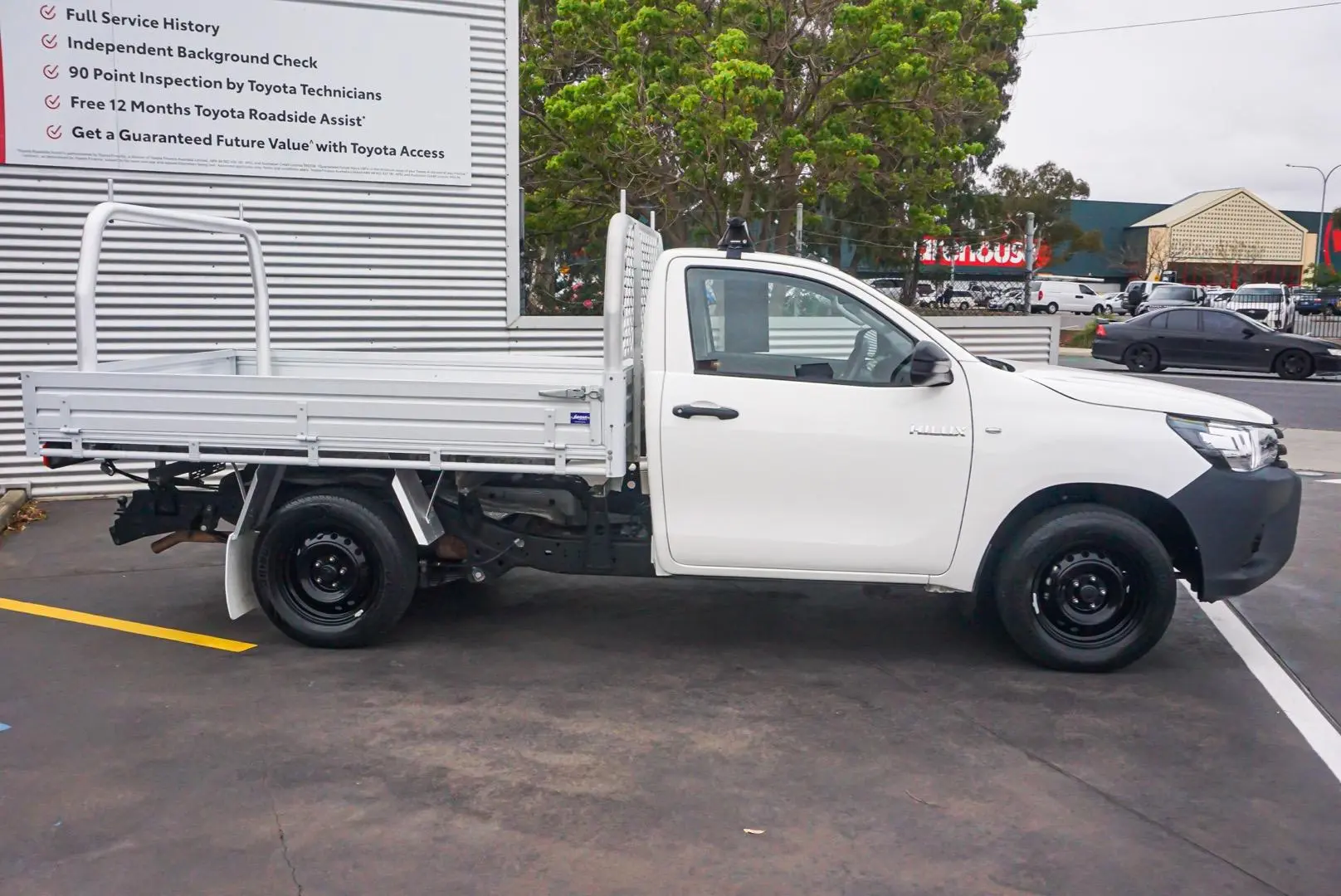 2021 Toyota Hilux Image 3