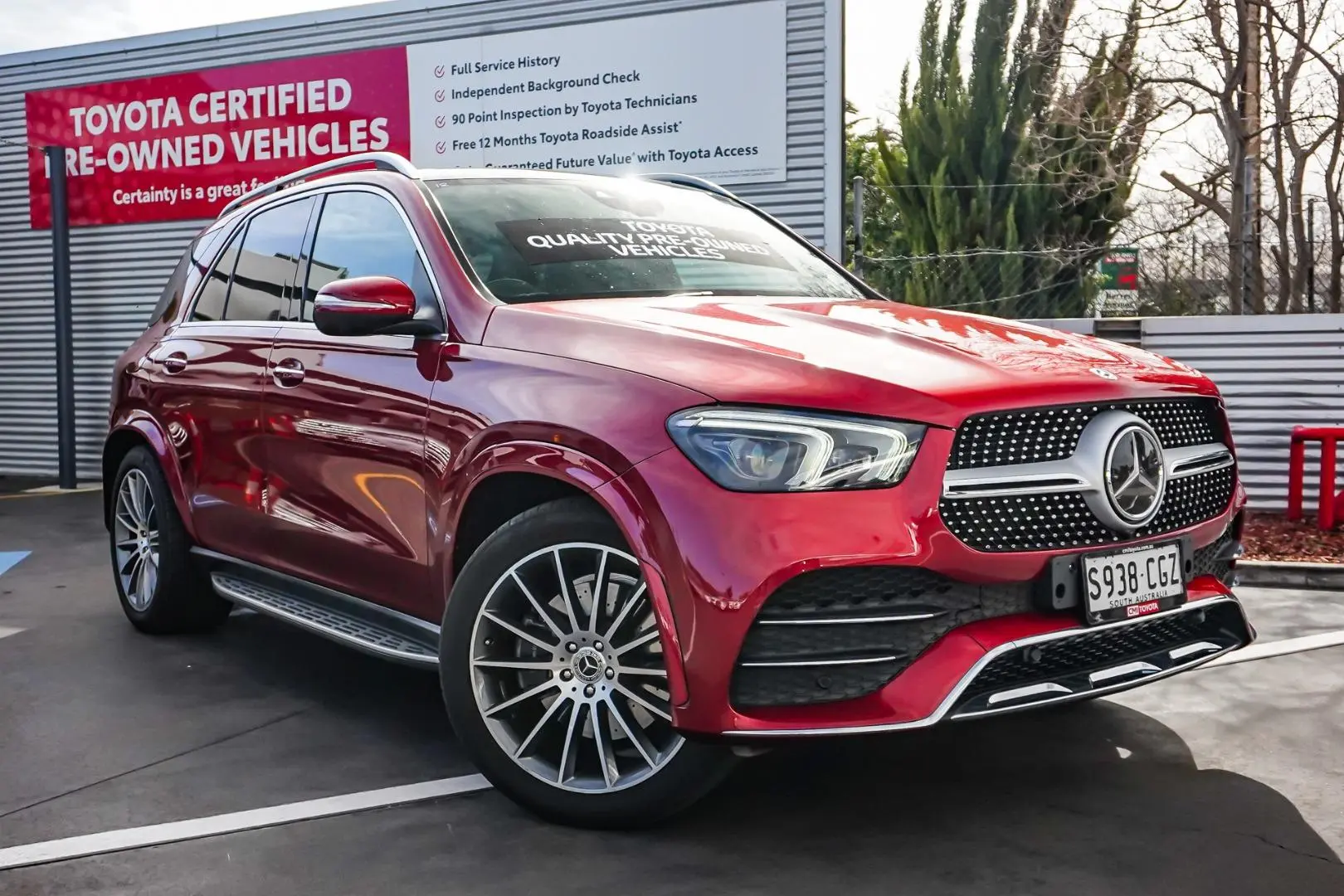 2019 Mercedes-Benz GLE-Class Gallery Image 2