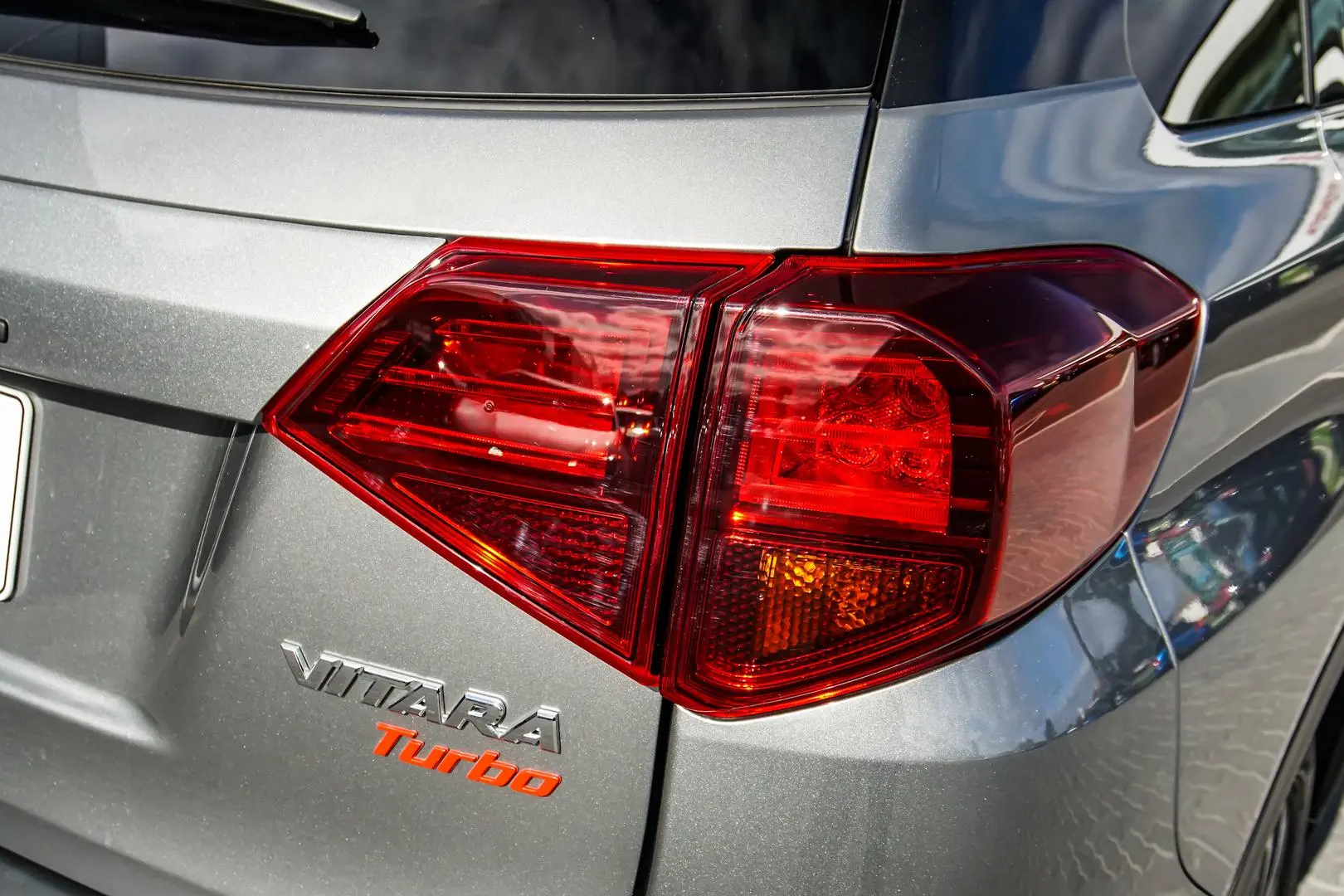 2023 Suzuki Vitara Image 13