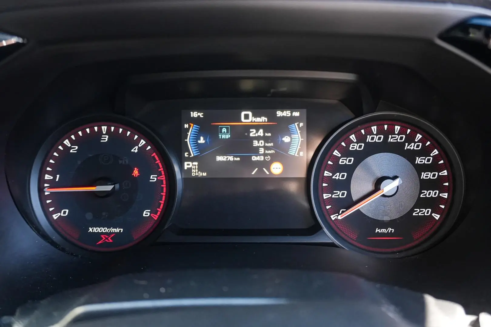 2021 Isuzu D-MAX Gallery Image 16