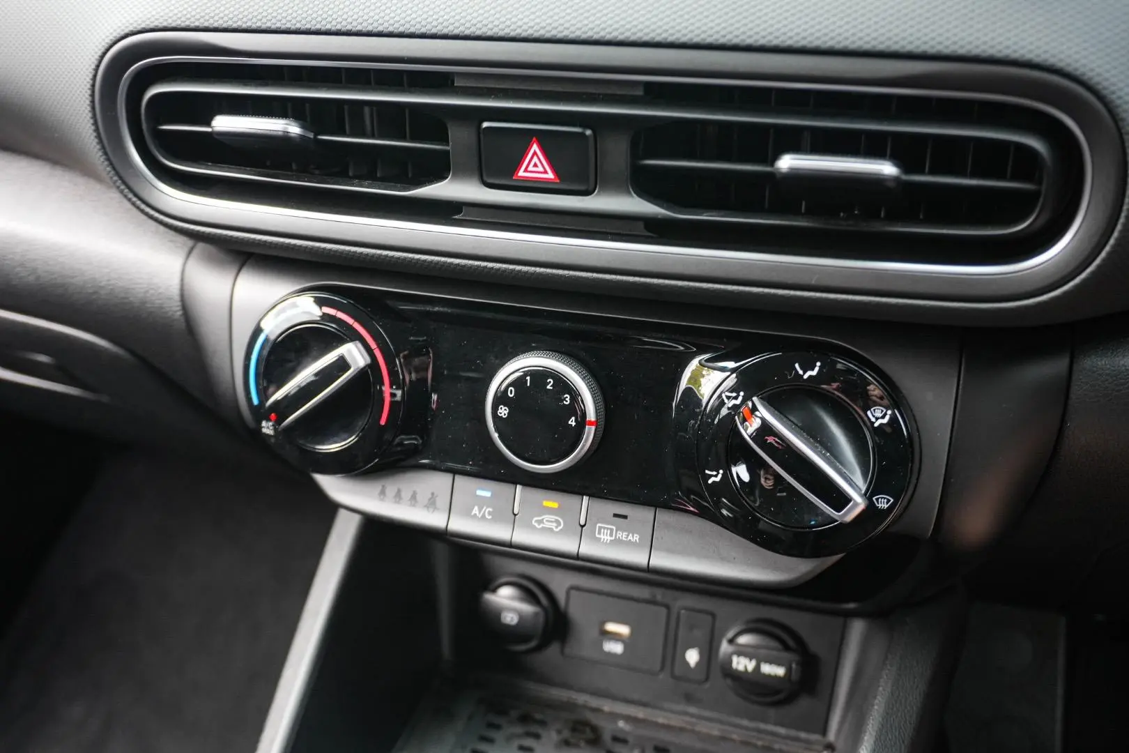 2023 Hyundai Kona Gallery Image 21