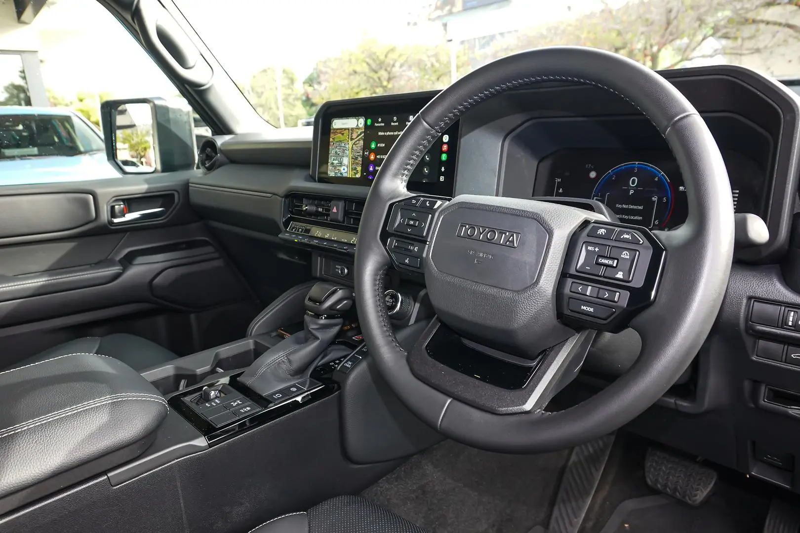 2025 Toyota Landcruiser Prado Gallery Image 6