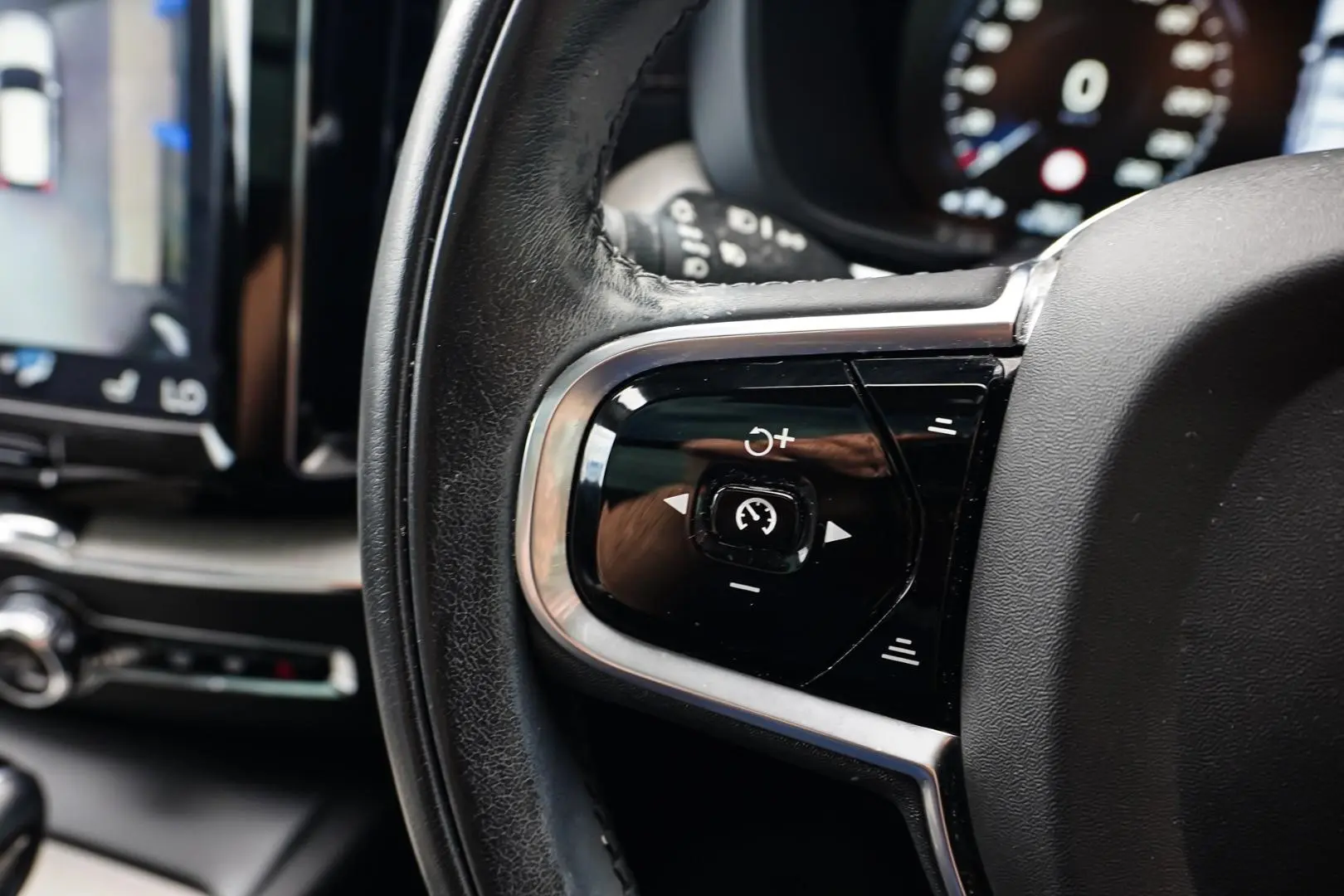 2020 Volvo XC60 Gallery Image 22