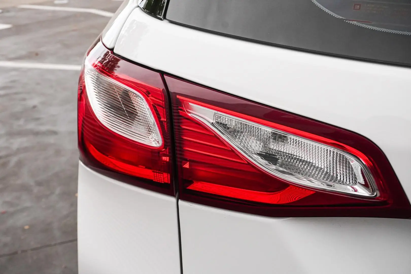 2019 Holden Equinox Gallery Image 14