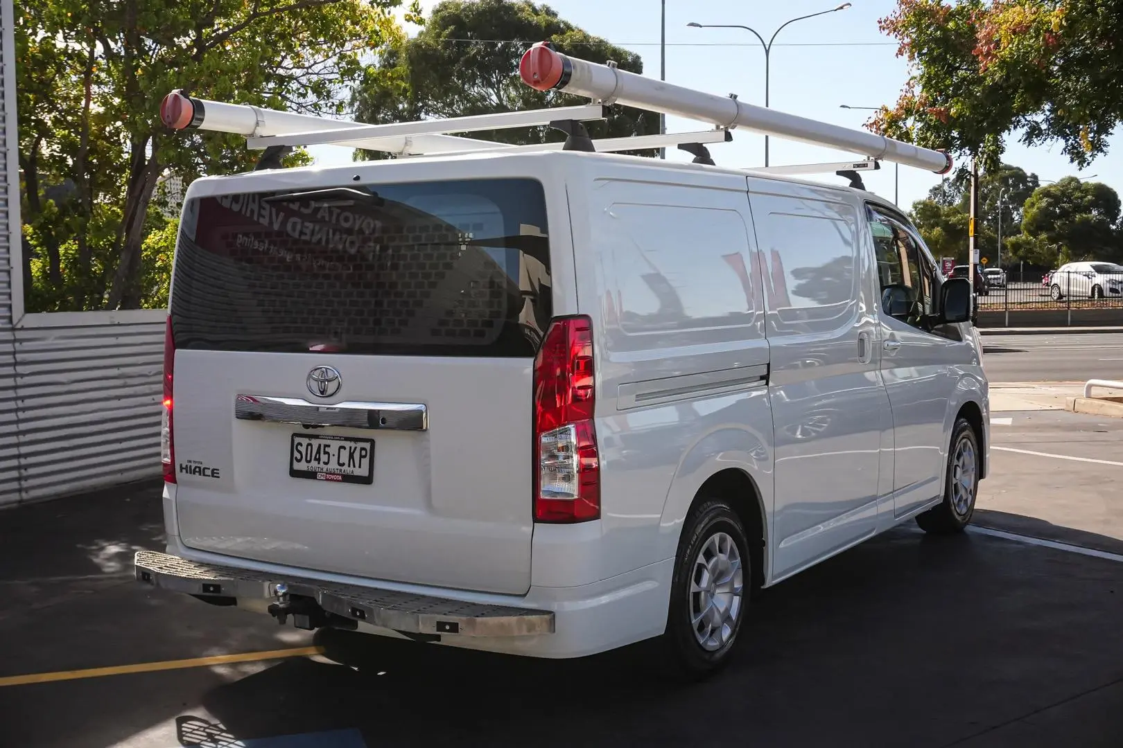2021 Toyota Hiace Gallery Image 3