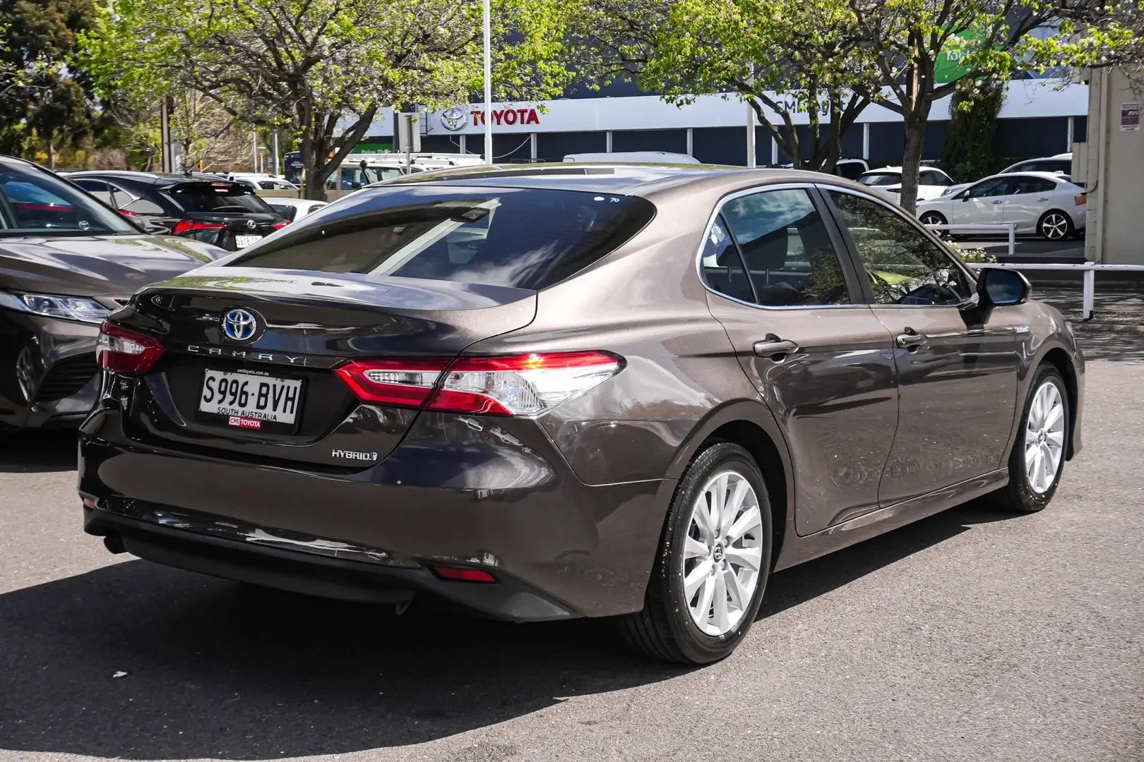 2018 Toyota Camry Gallery Image 3