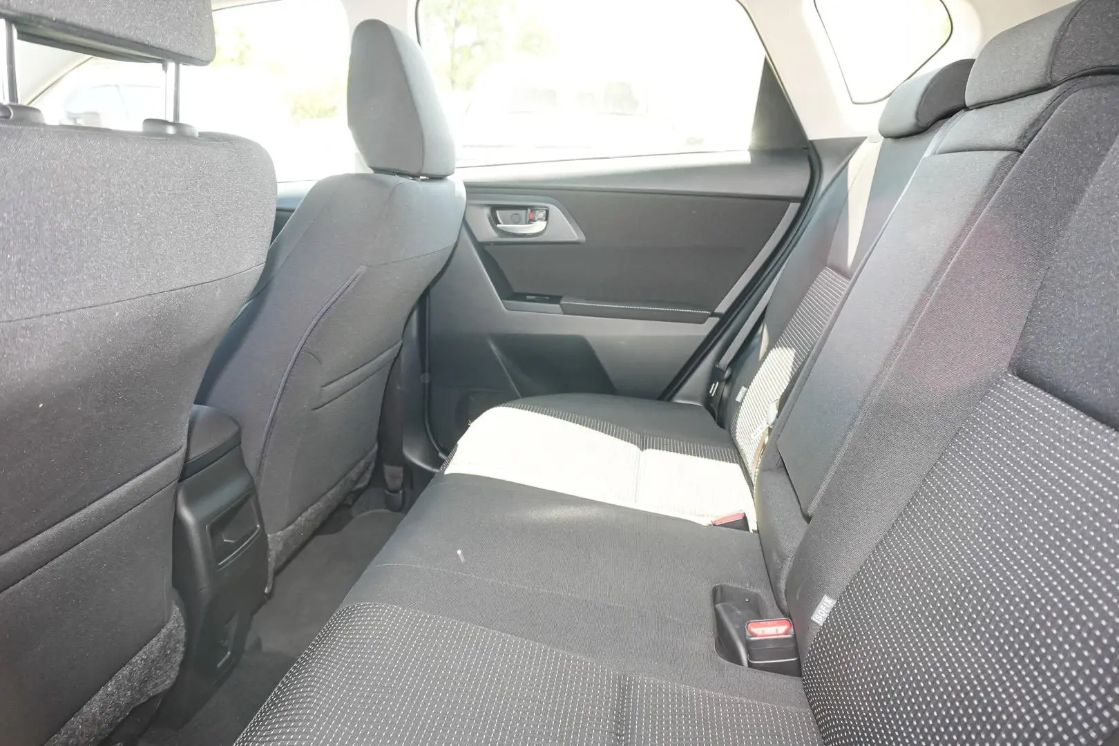 2017 Toyota Corolla Gallery Image 8