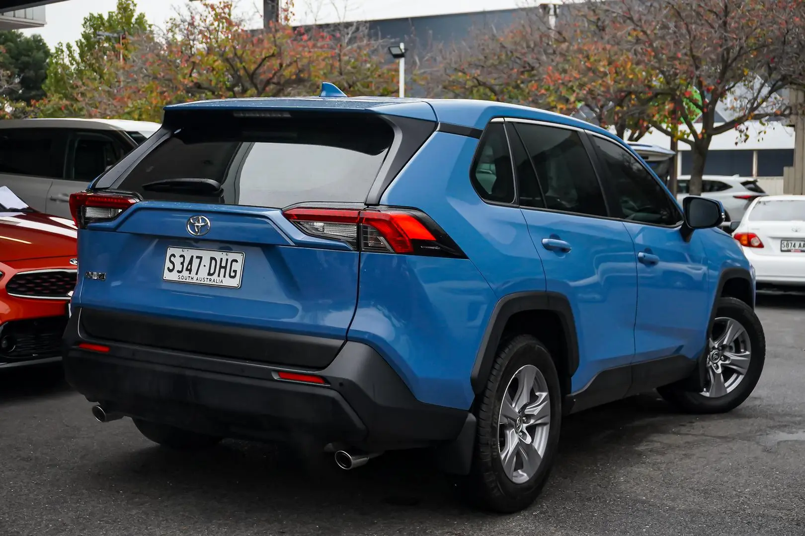 2022 Toyota RAV4 Gallery Image 3
