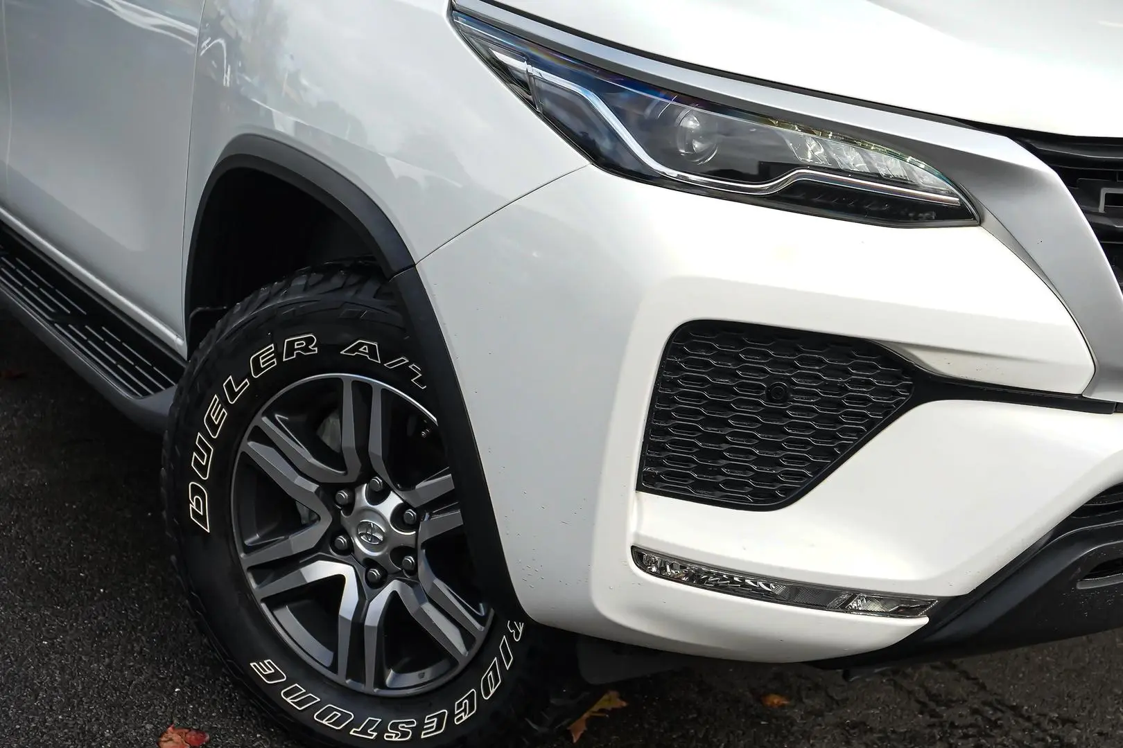 2023 Toyota Fortuner Gallery Image 10
