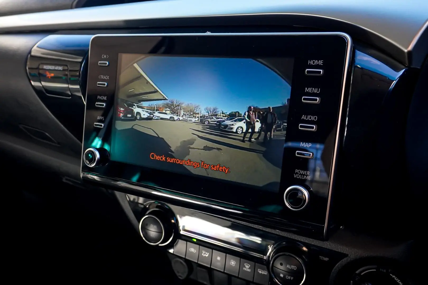 2023 Toyota Hilux Gallery Image 22