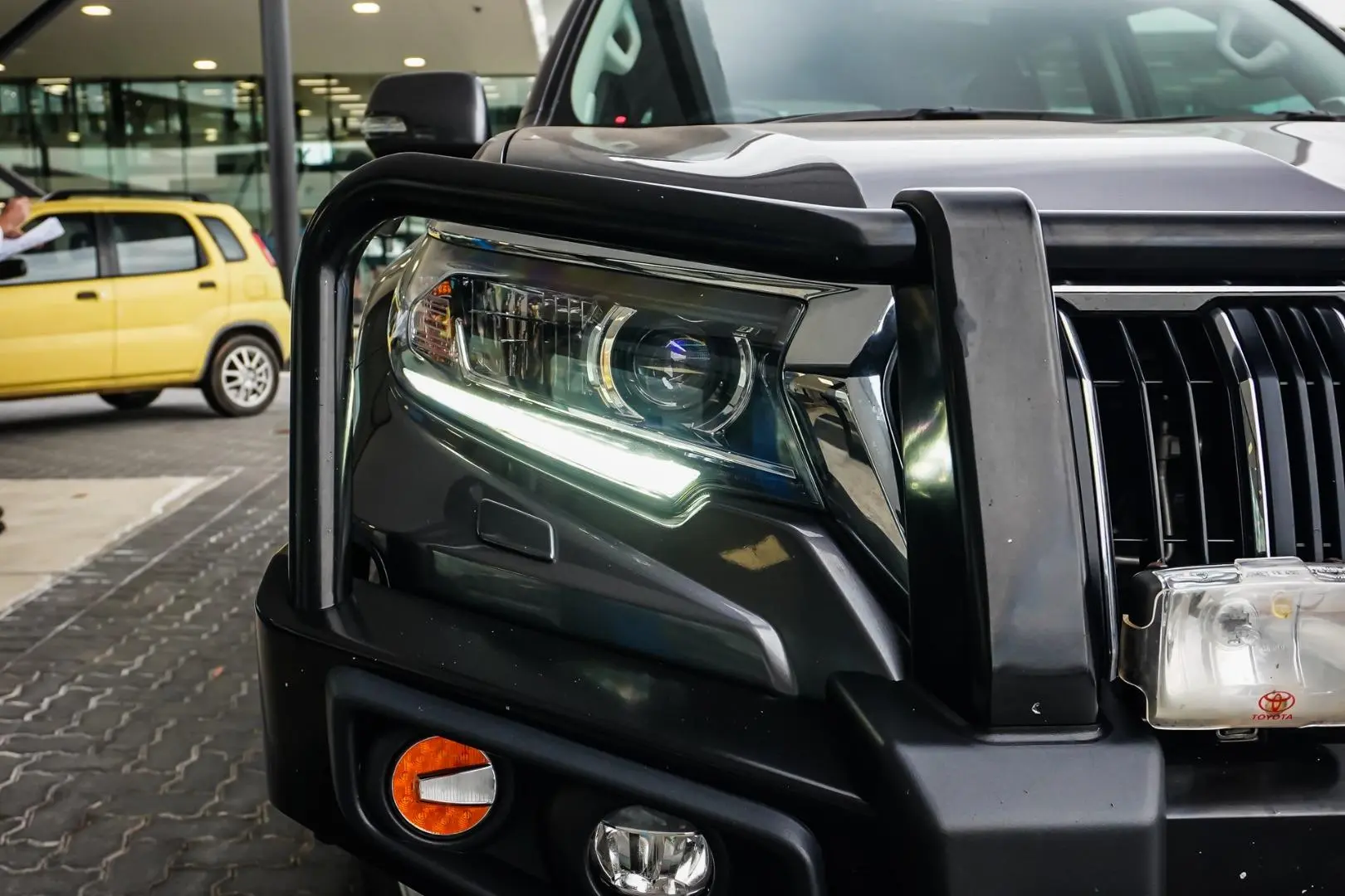2021 Toyota Landcruiser Prado Gallery Image 12