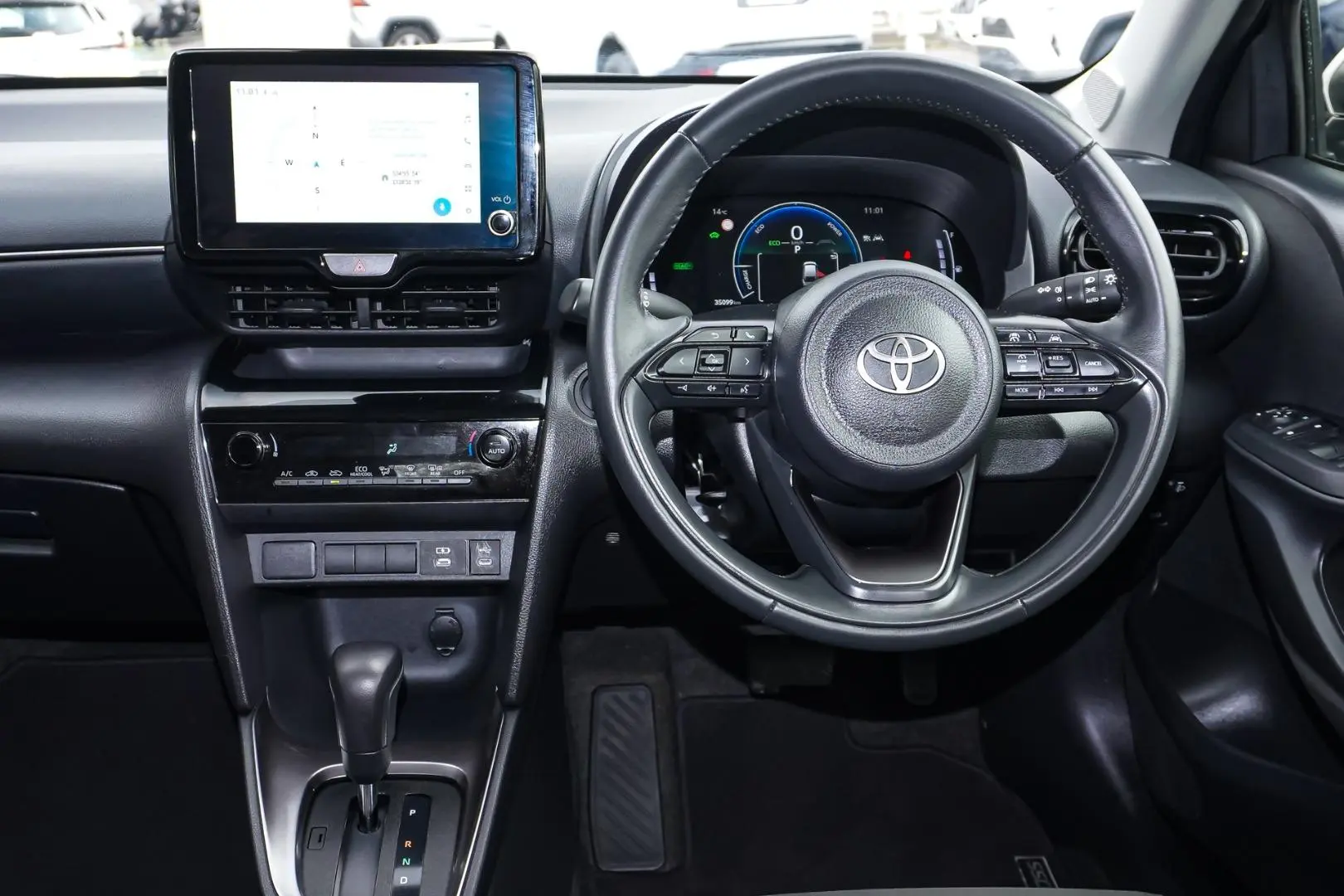 2025 Toyota Yaris Cross Gallery Image 9