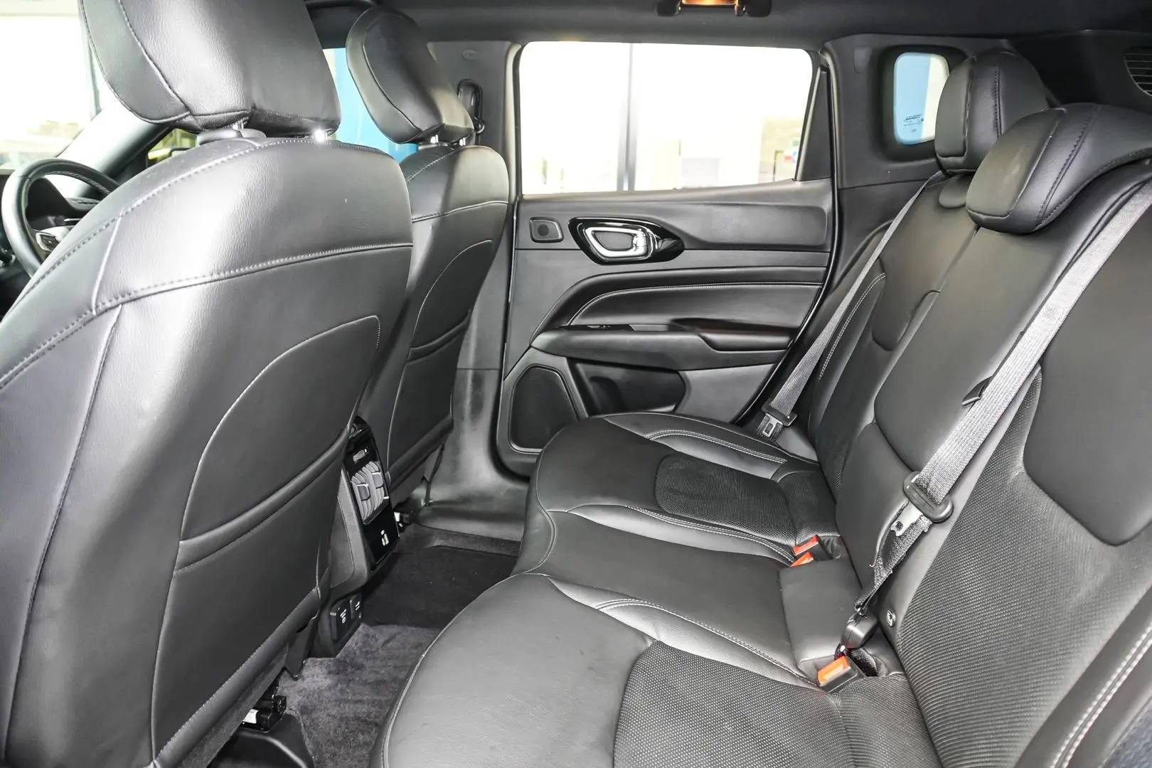 2022 Jeep Compass Gallery Image 8