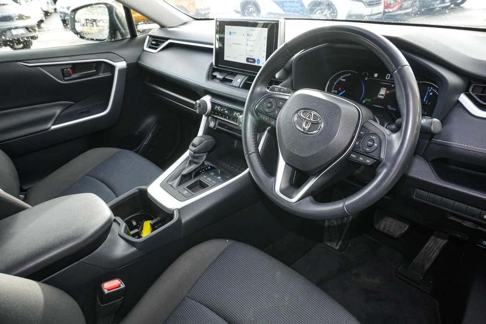 2024 Toyota RAV4 Gallery Image 7