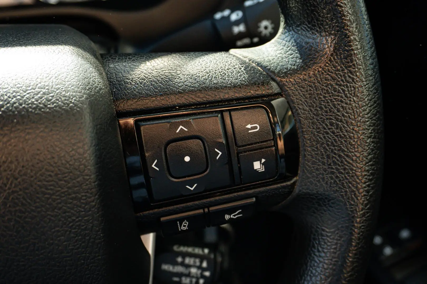 2021 Toyota Hilux Gallery Image 17