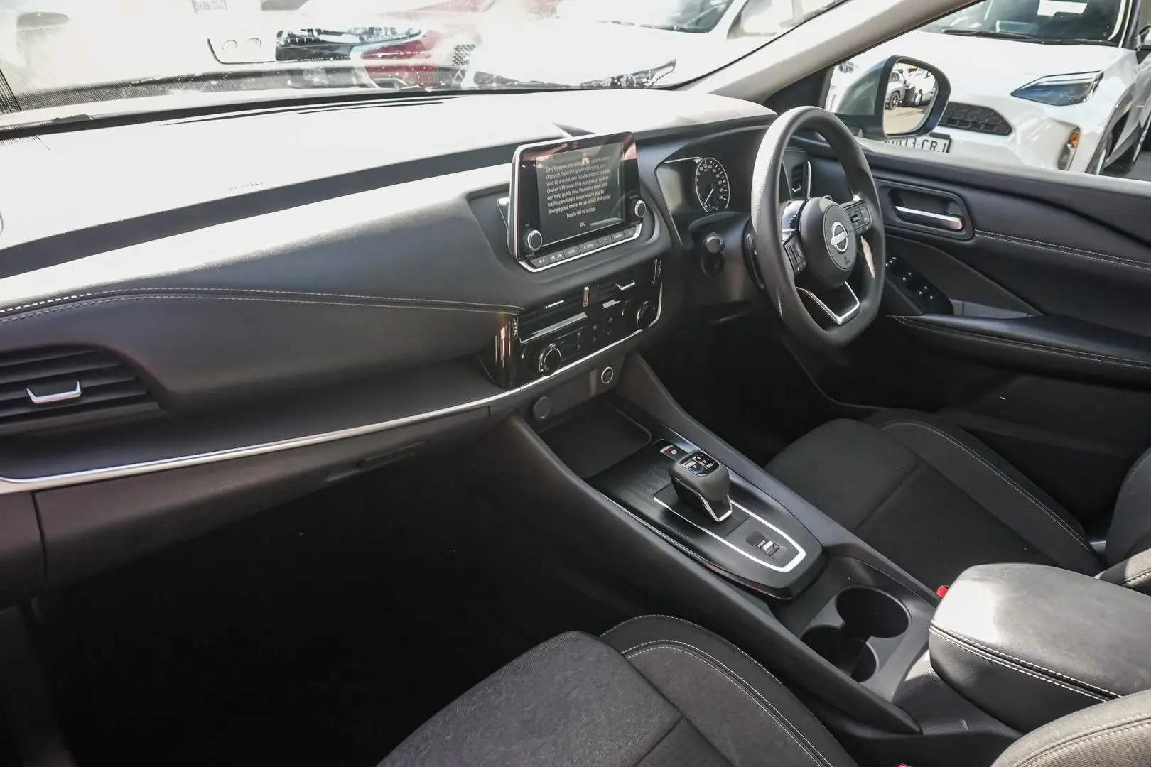 2022 Nissan QASHQAI Gallery Image 10