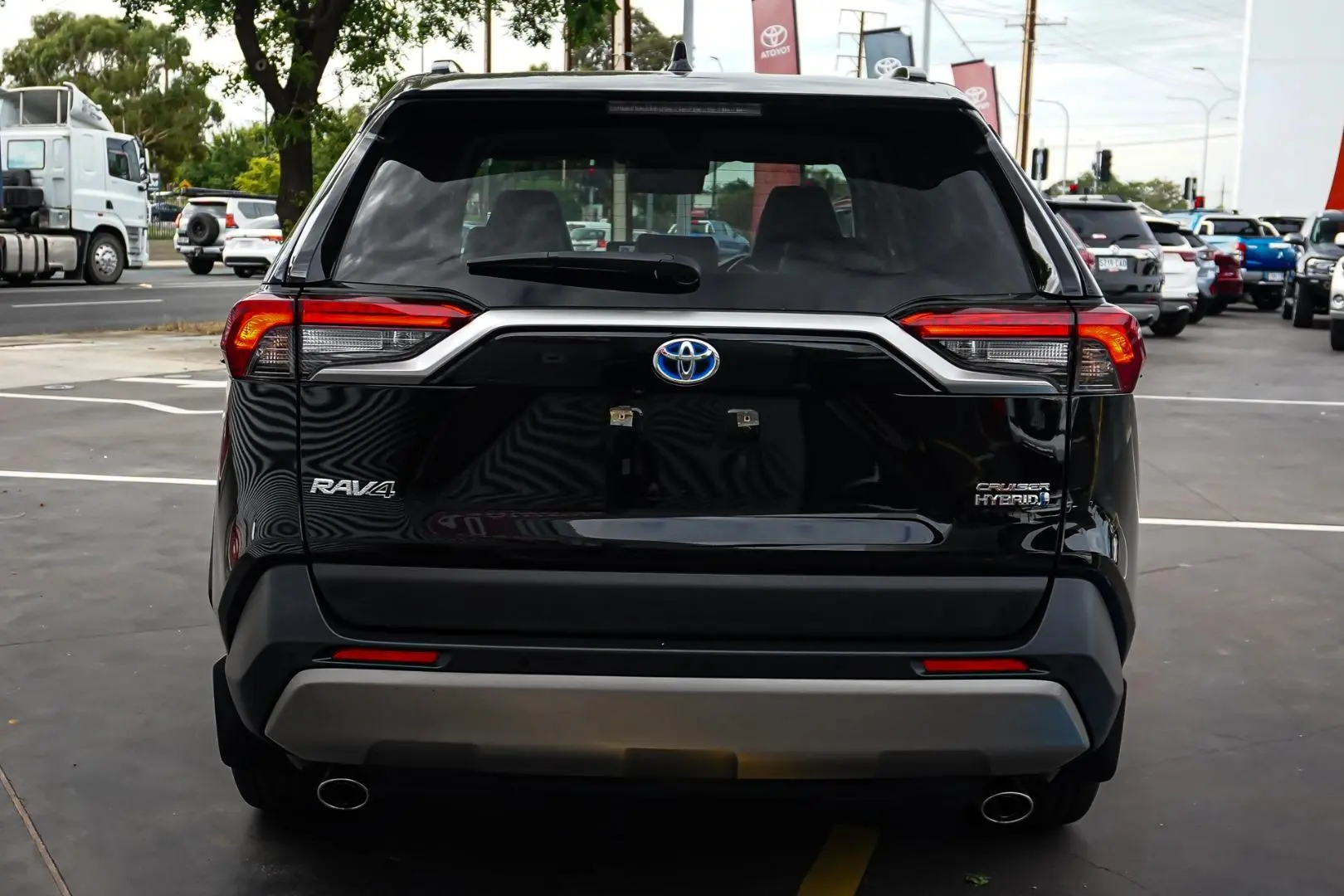 2023 Toyota RAV4 Gallery Image 6